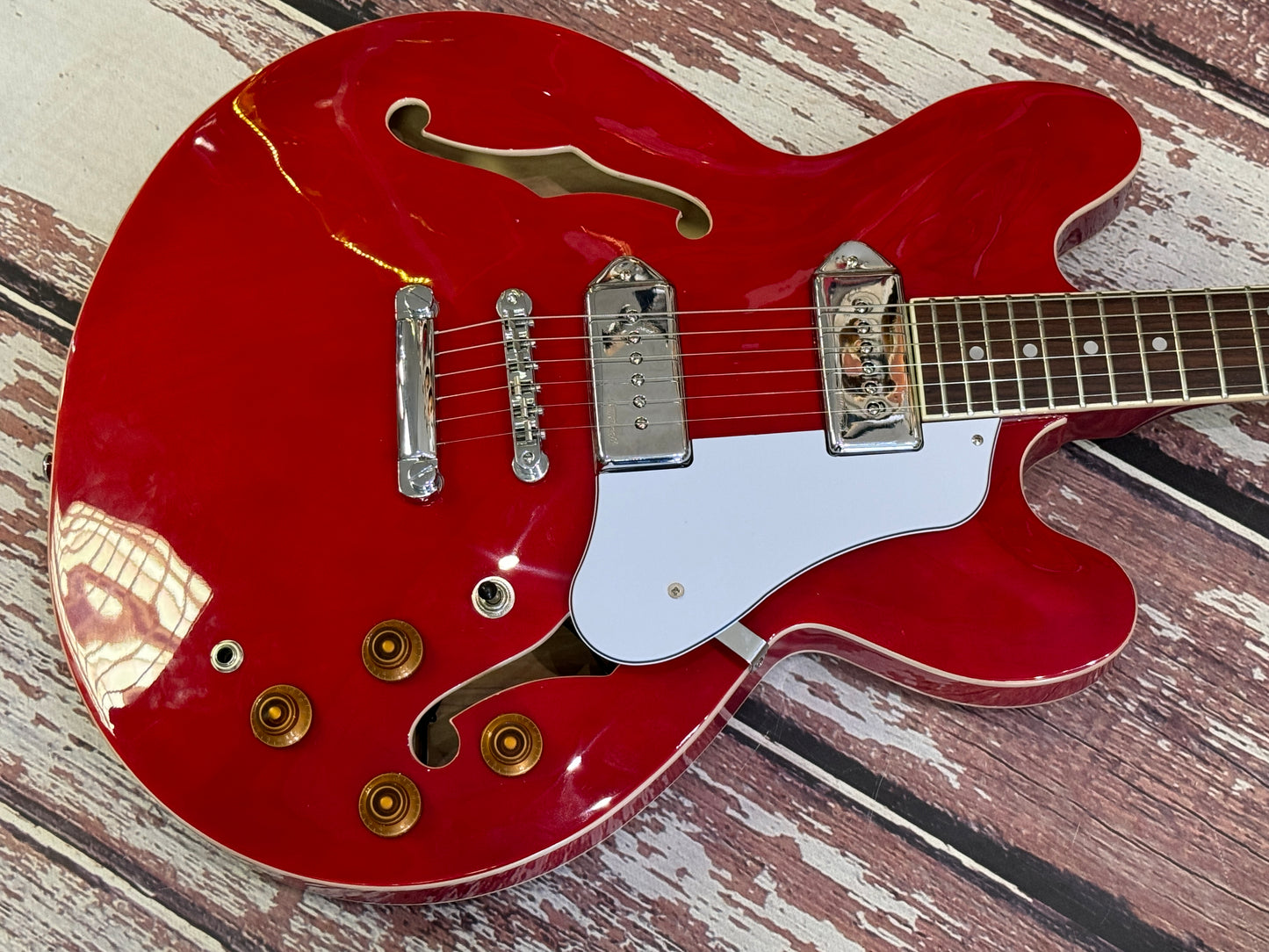 Vintage VSA500 P P90 semi - cherry red.