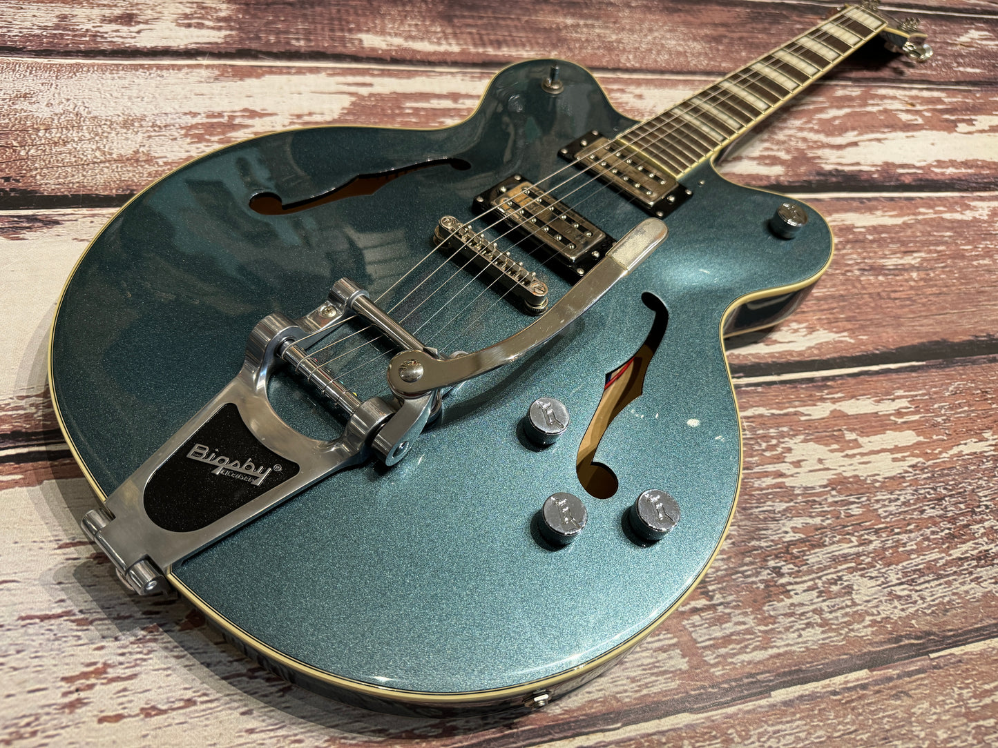 Gretsch Streamliner G2622 Bigsby