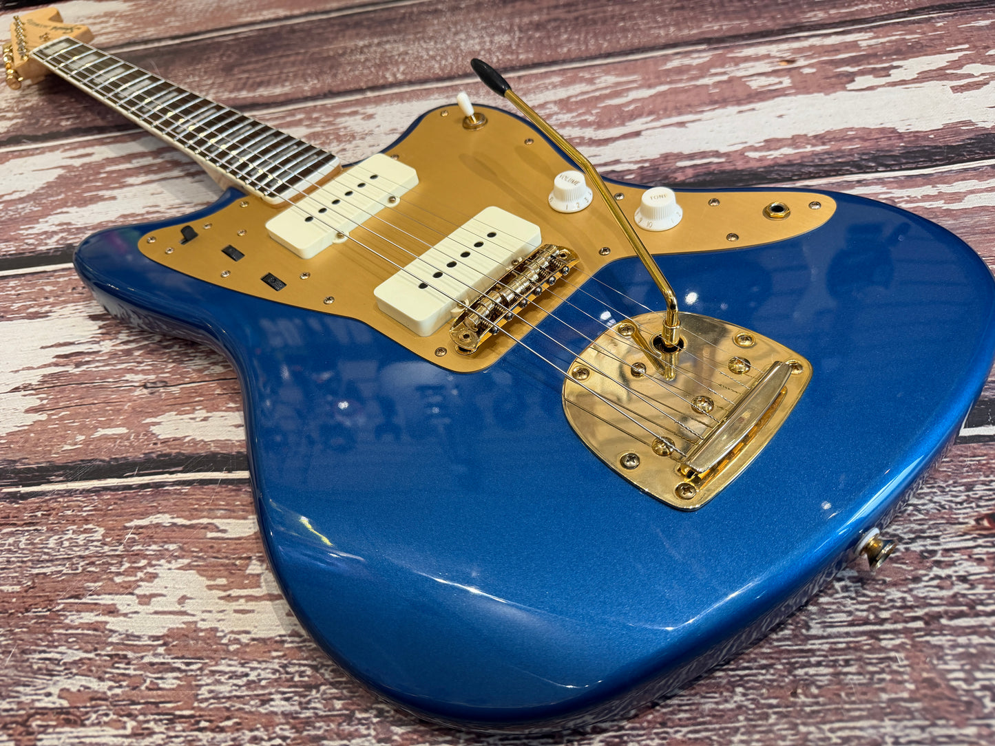 Squier 40th Anniversary Jazzmaster - Lake Placid Blue