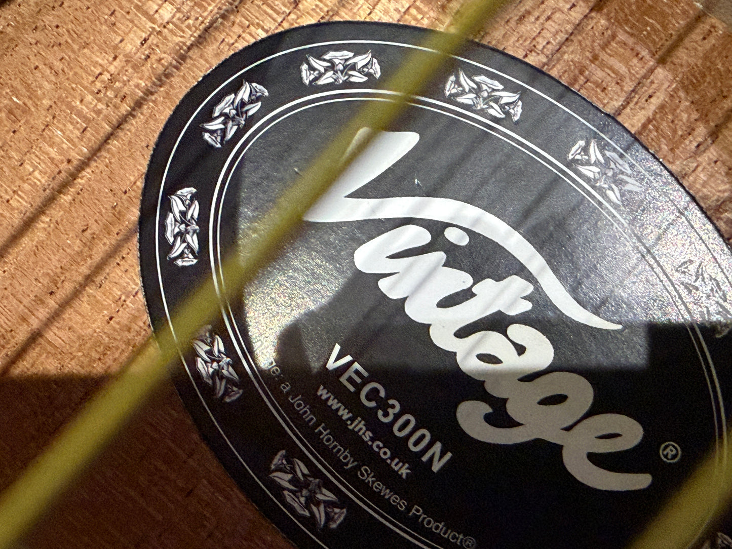 Vintage VEC300N Folk cutaway Electro Acoustic