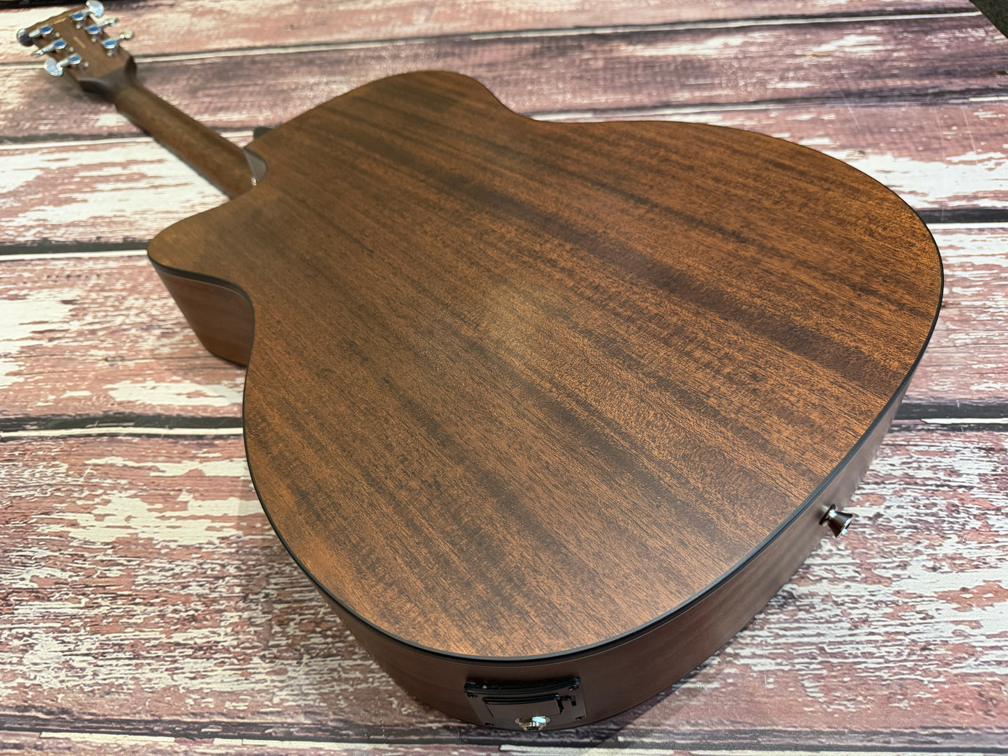 Vintage VEC300N Folk cutaway Electro Acoustic