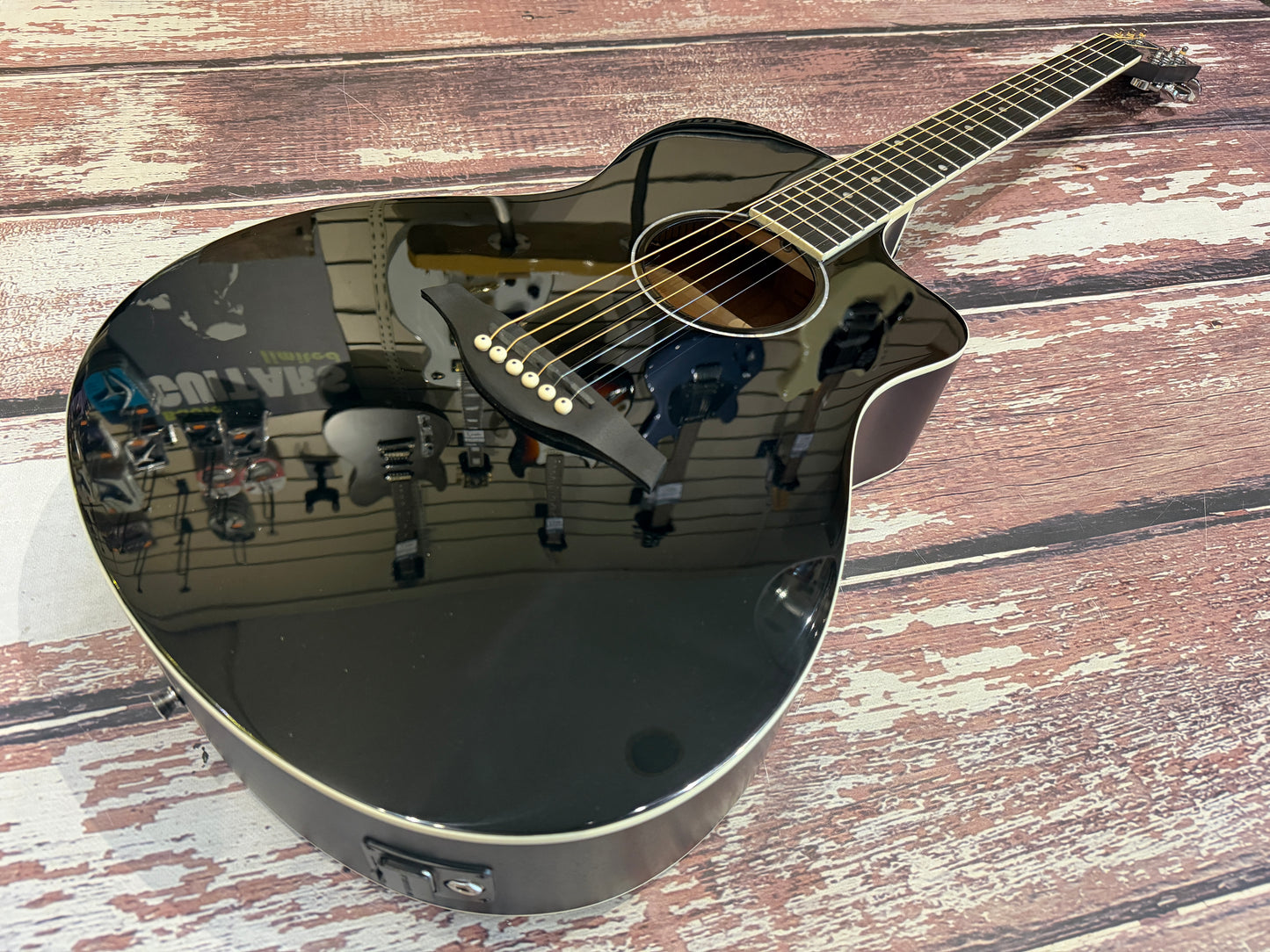 Vintage VEC300 MB Pacific Coast Electro Acoustic Black
