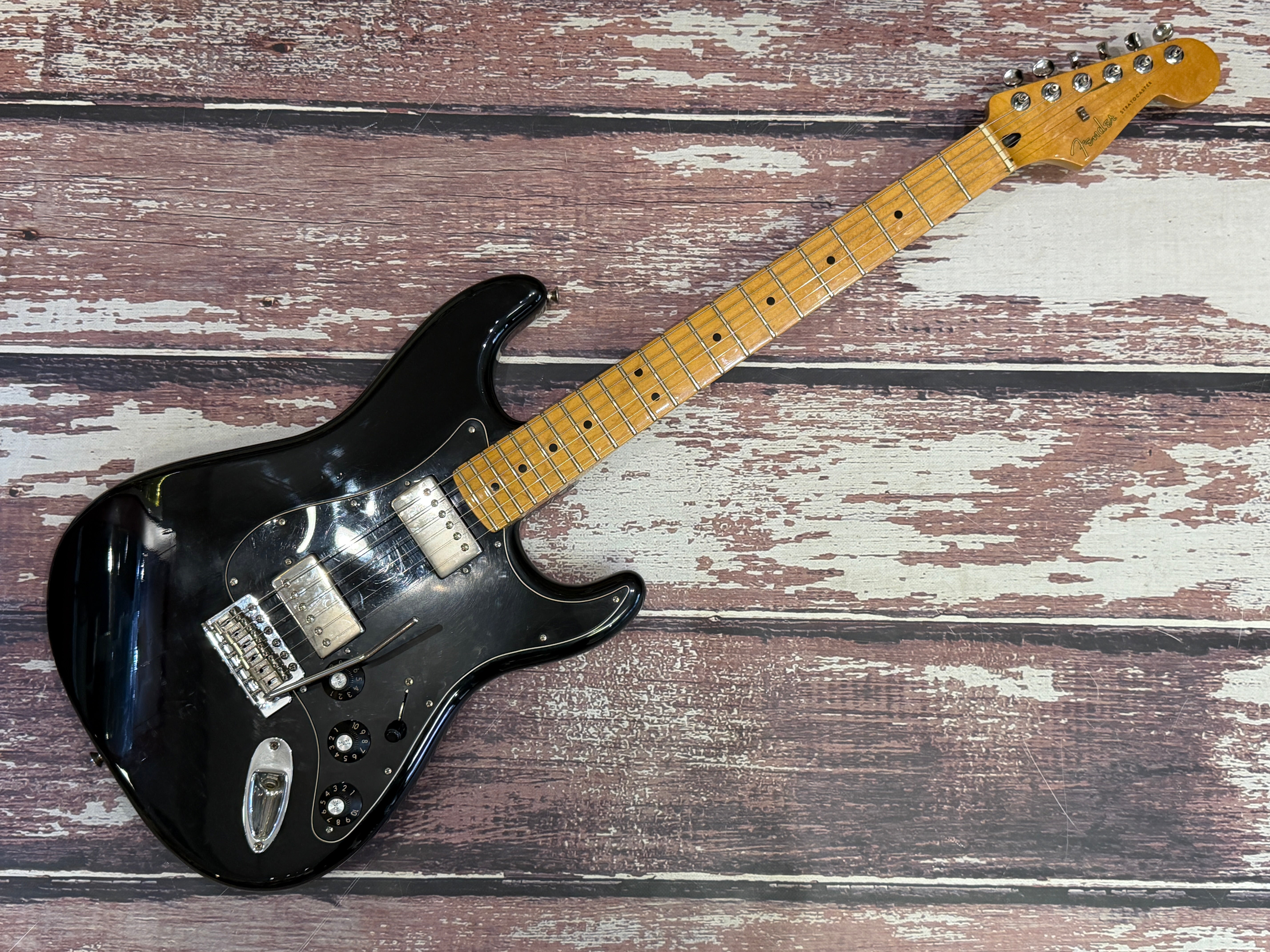 Fender Blacktop HH Stratocaster 2010 – Badlands Guitars Limited