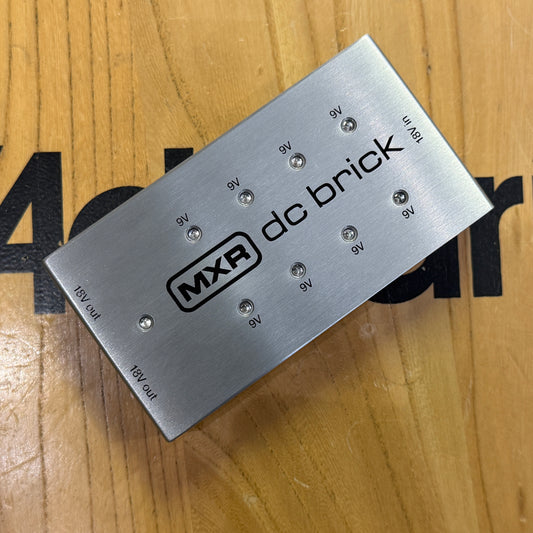 MXR DC Brick 10 way 9v pedal power supply