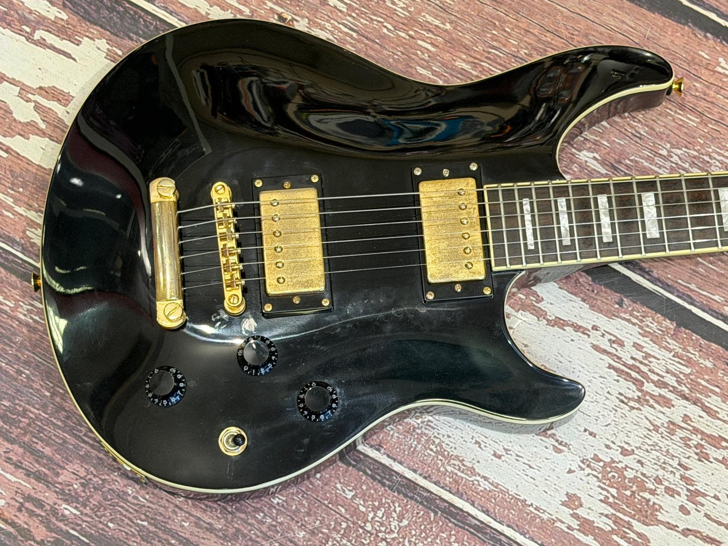 Peavey HP Signature Black & Gold