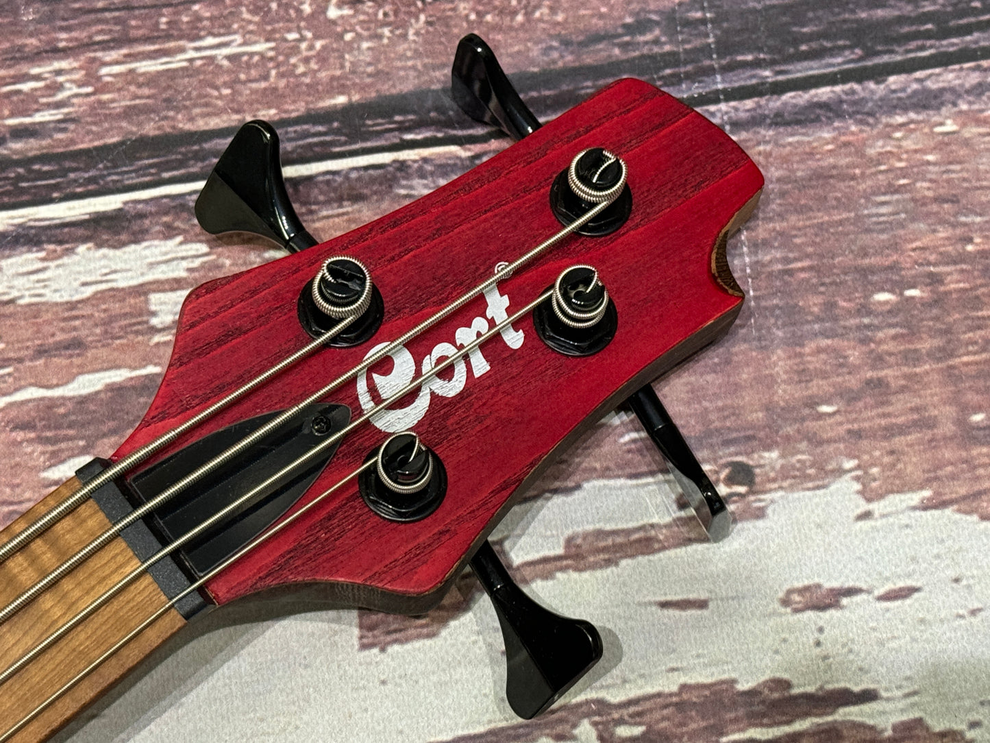 Cort B4 Element Bass Wine red Bartolini loaded!