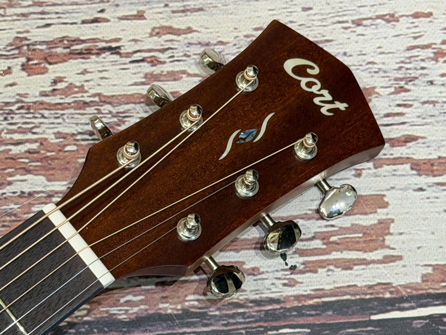 Cort Essence Series Electro Acoustic - Fishman - Natural