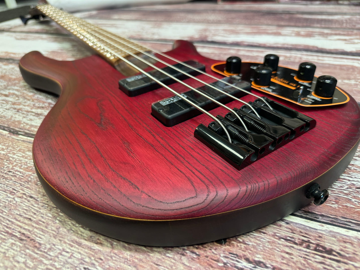 Cort B4 Element Bass Wine red Bartolini loaded!