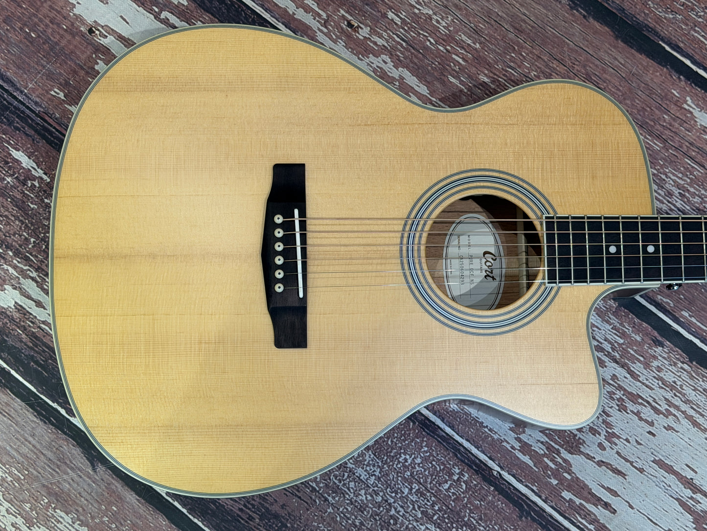 Cort Pure DCF NS All Solid electro acoustic Sitka Spruce