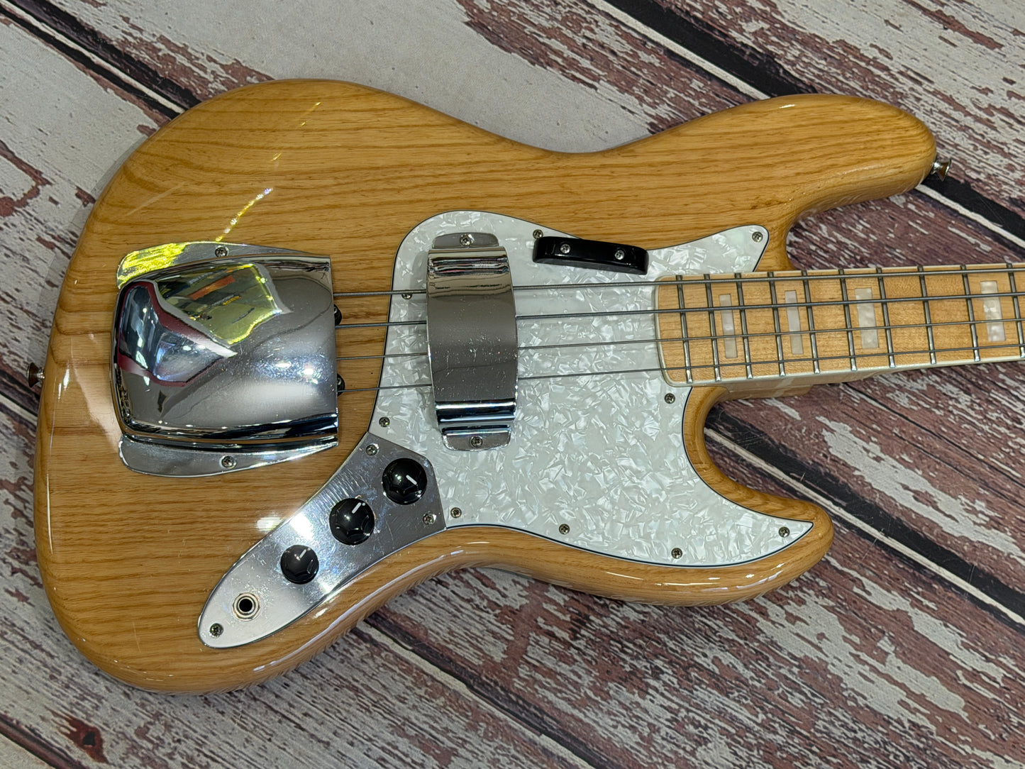 Revelation RBJ-67 DLX Swamp Ash "Jazz" bass