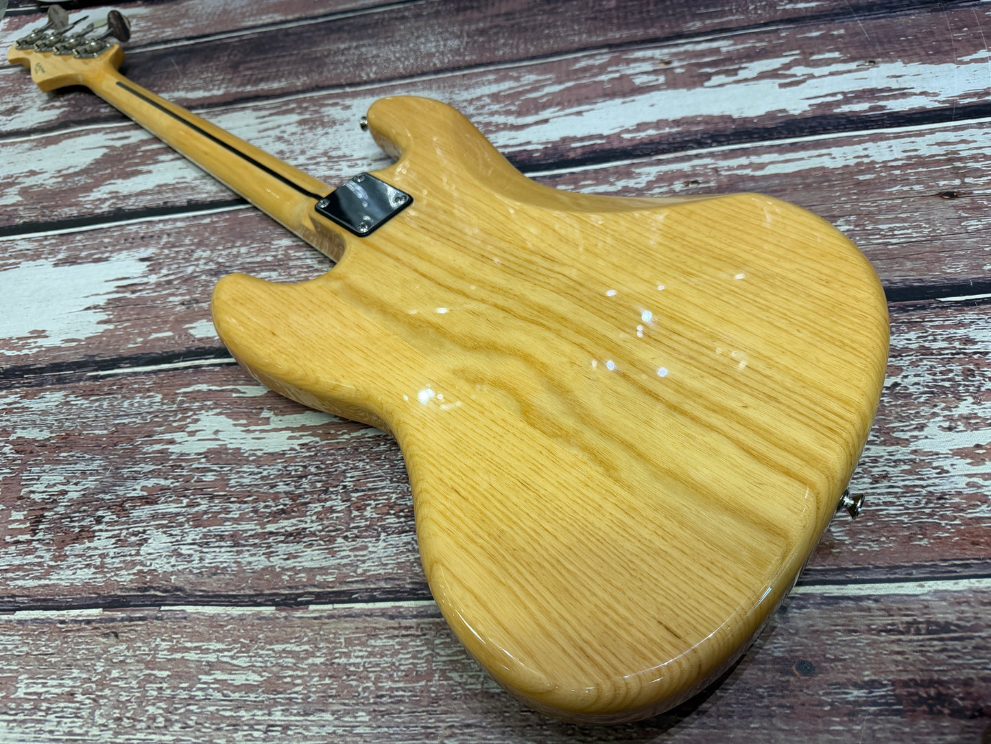 Revelation RBJ-67 DLX Swamp Ash "Jazz" bass