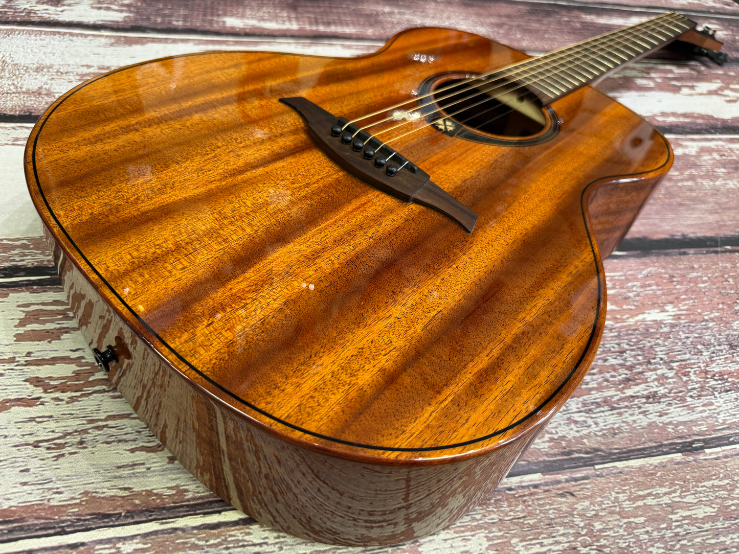 LAG T98A Acoustic - Solid Mahogany top.