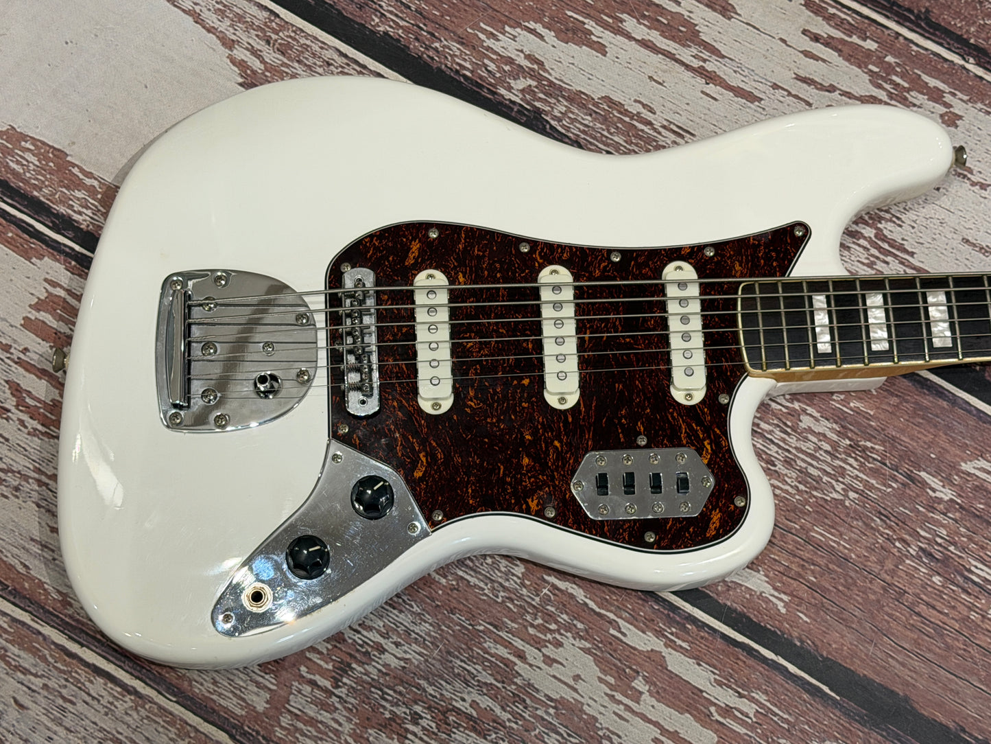 Squier Classic Vibe - Bass VI