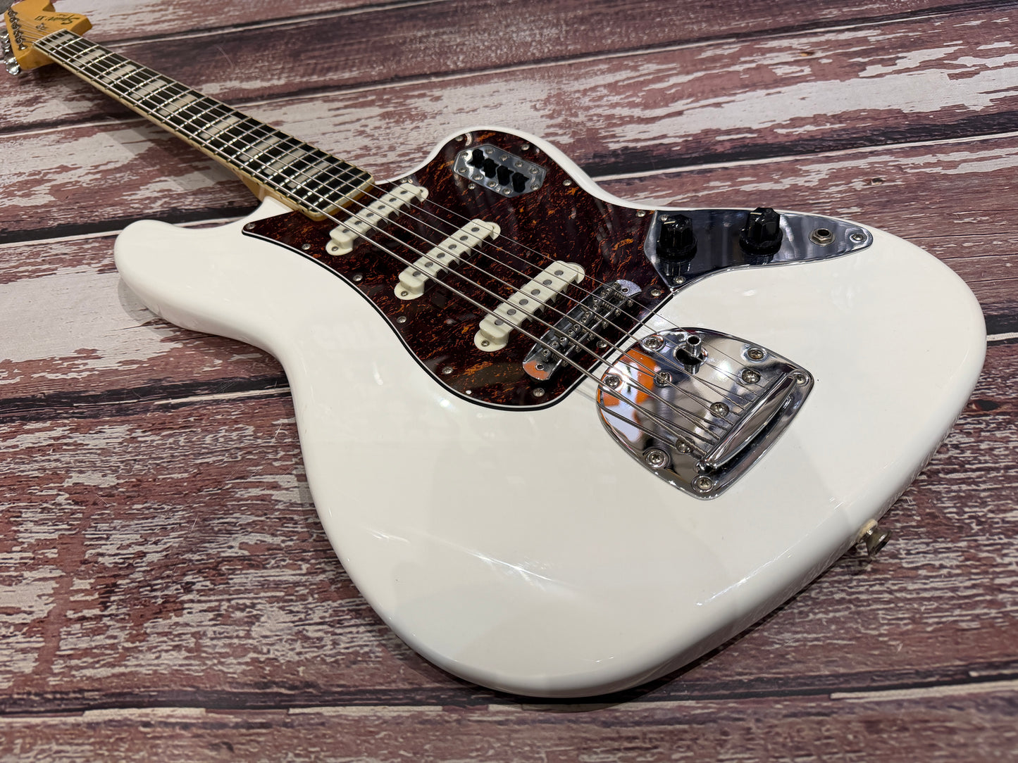 Squier Classic Vibe - Bass VI