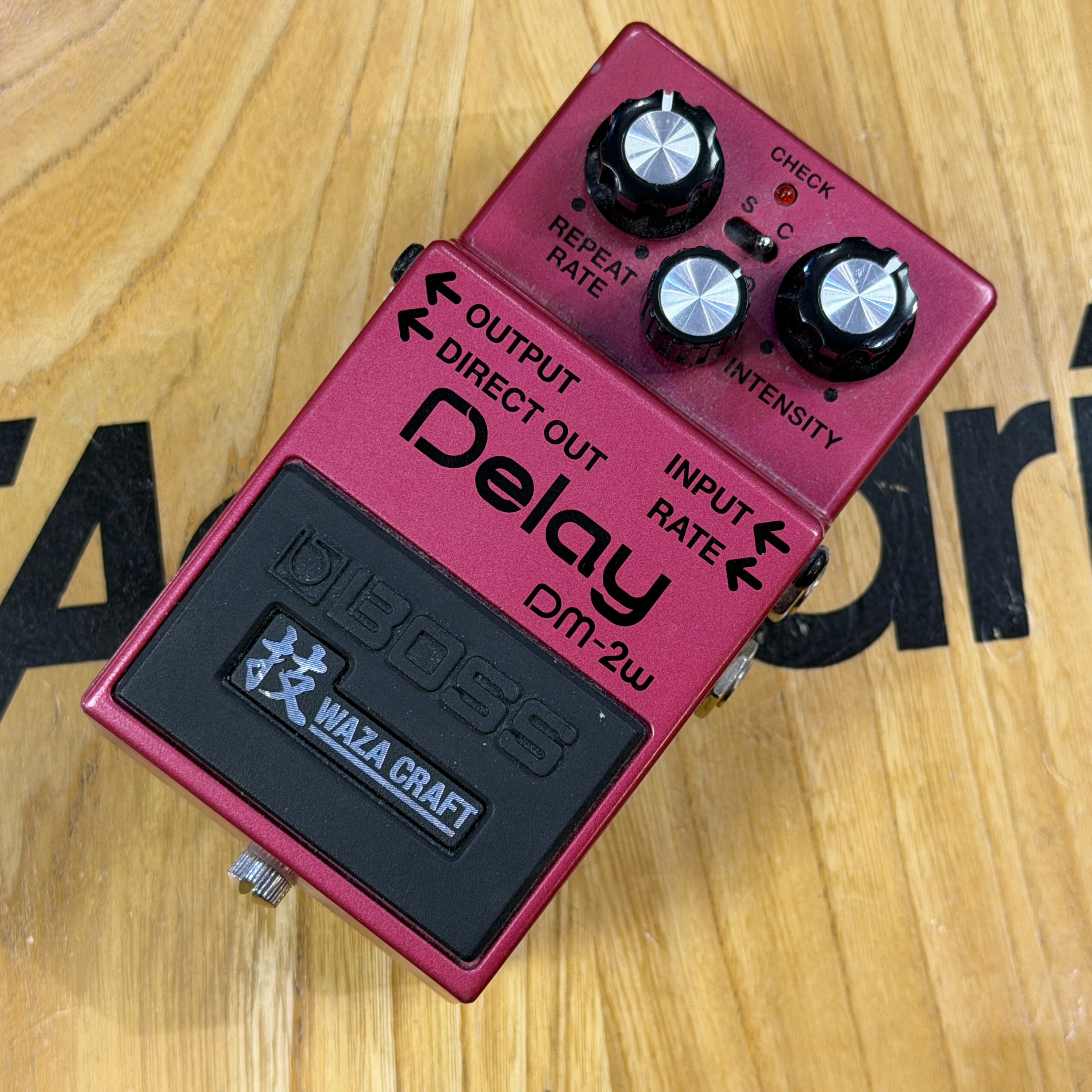 Boss DM-2W Delay - Japanese (Pre-owned) – Badlands Guitars Limited