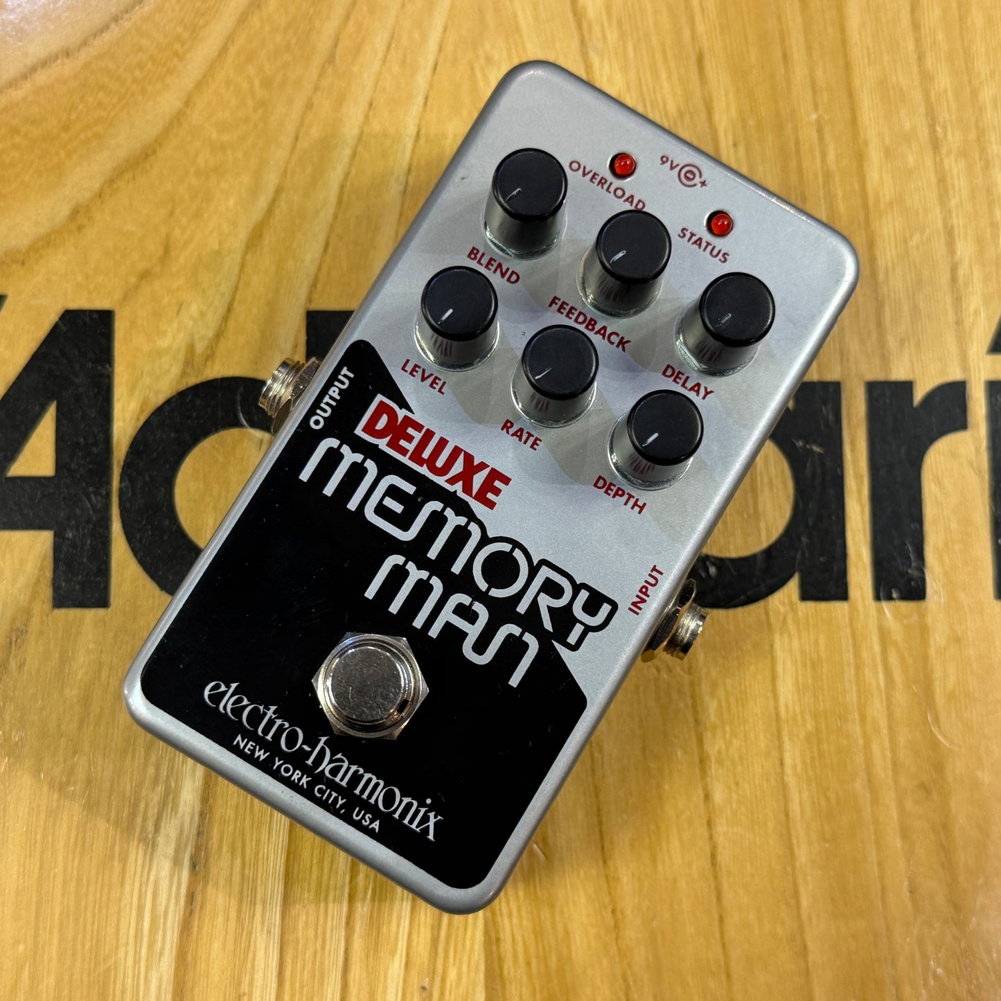 Electro Harmonix EHX - Nano Deluxe Memory Man - Delay Chorus Vibrato