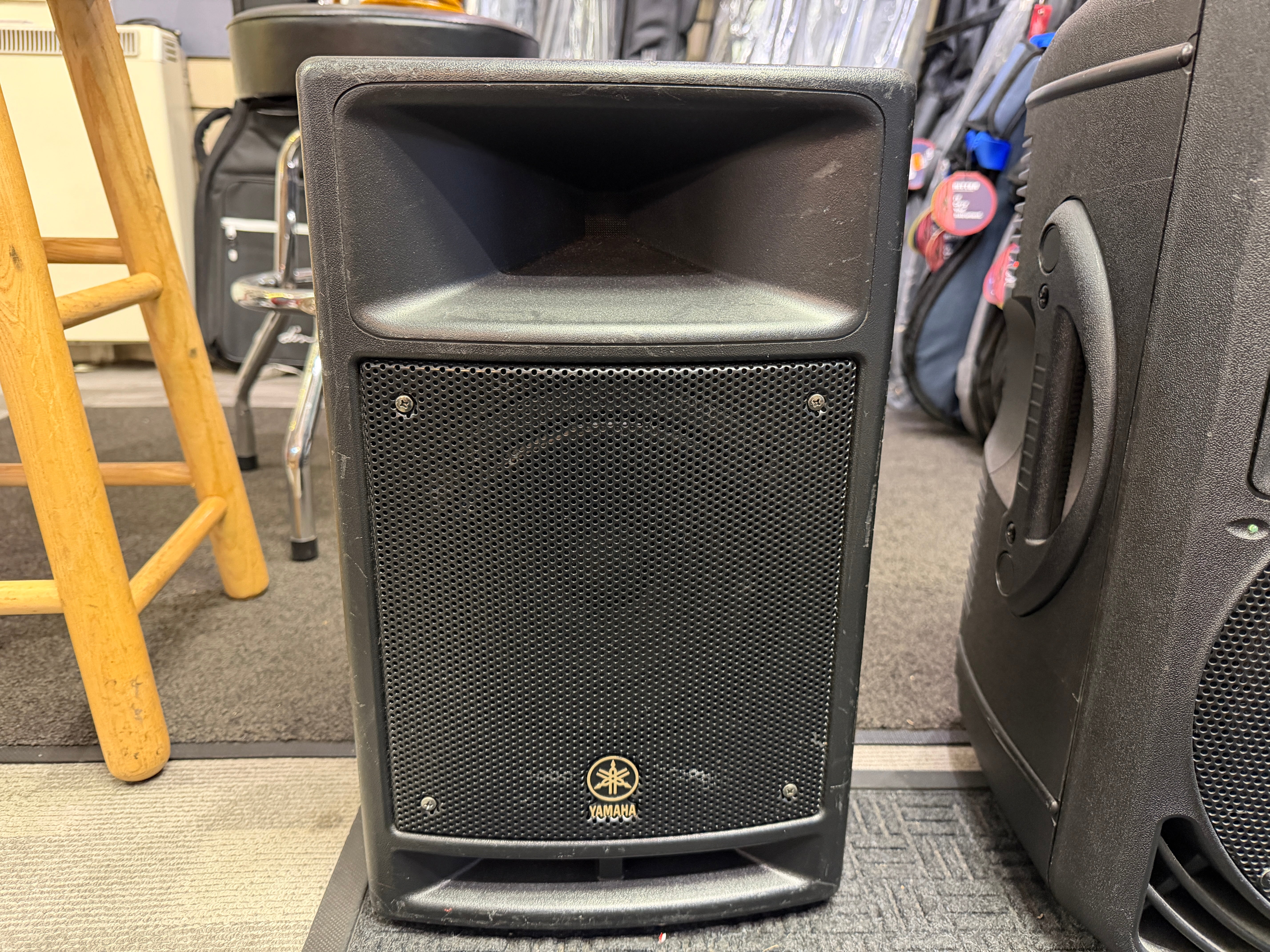Yamaha Stagepas 150M - monitor PA system. – Badlands Guitars Limited