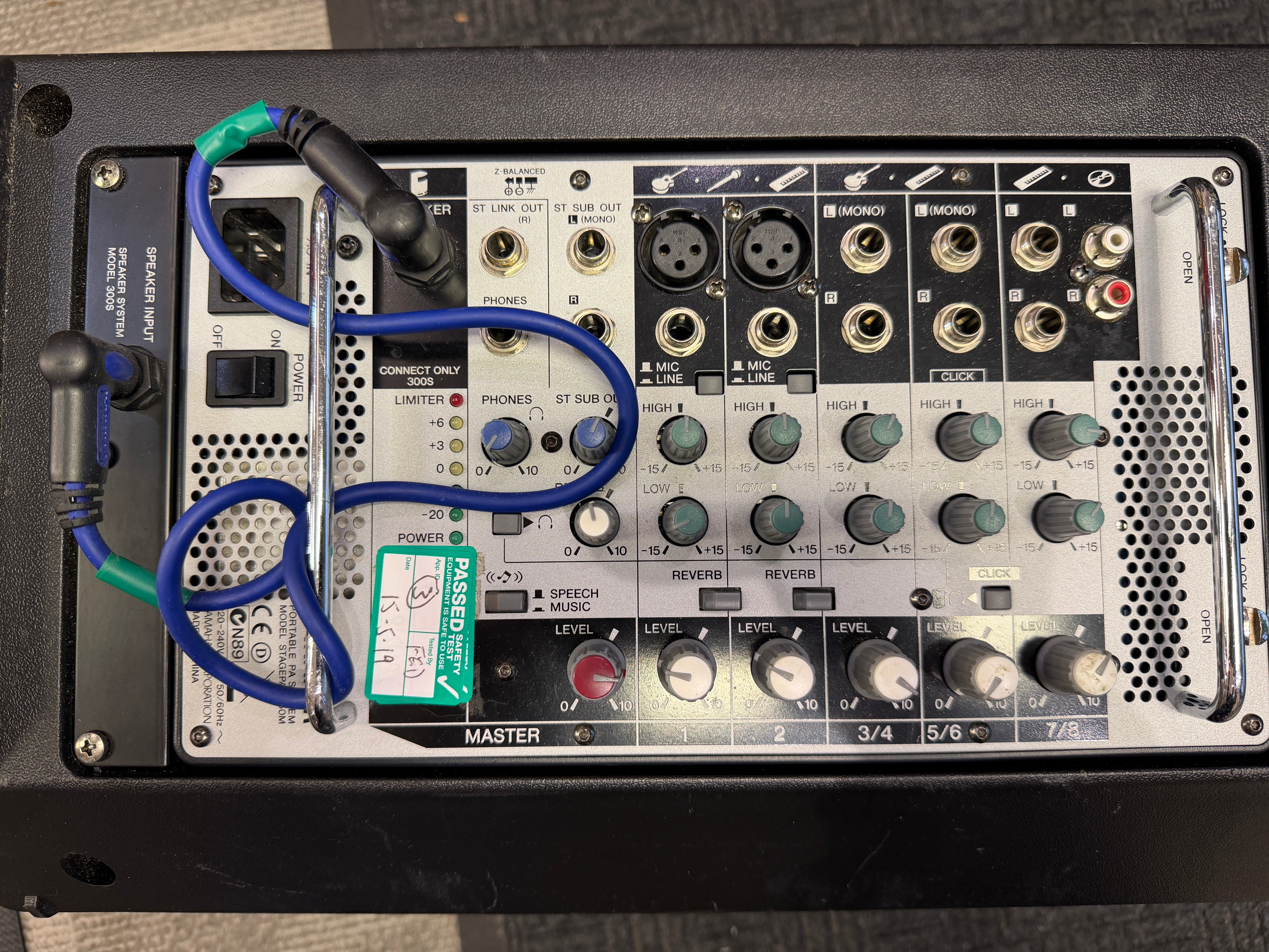 Yamaha Stagepas 150M - monitor PA system. – Badlands Guitars Limited
