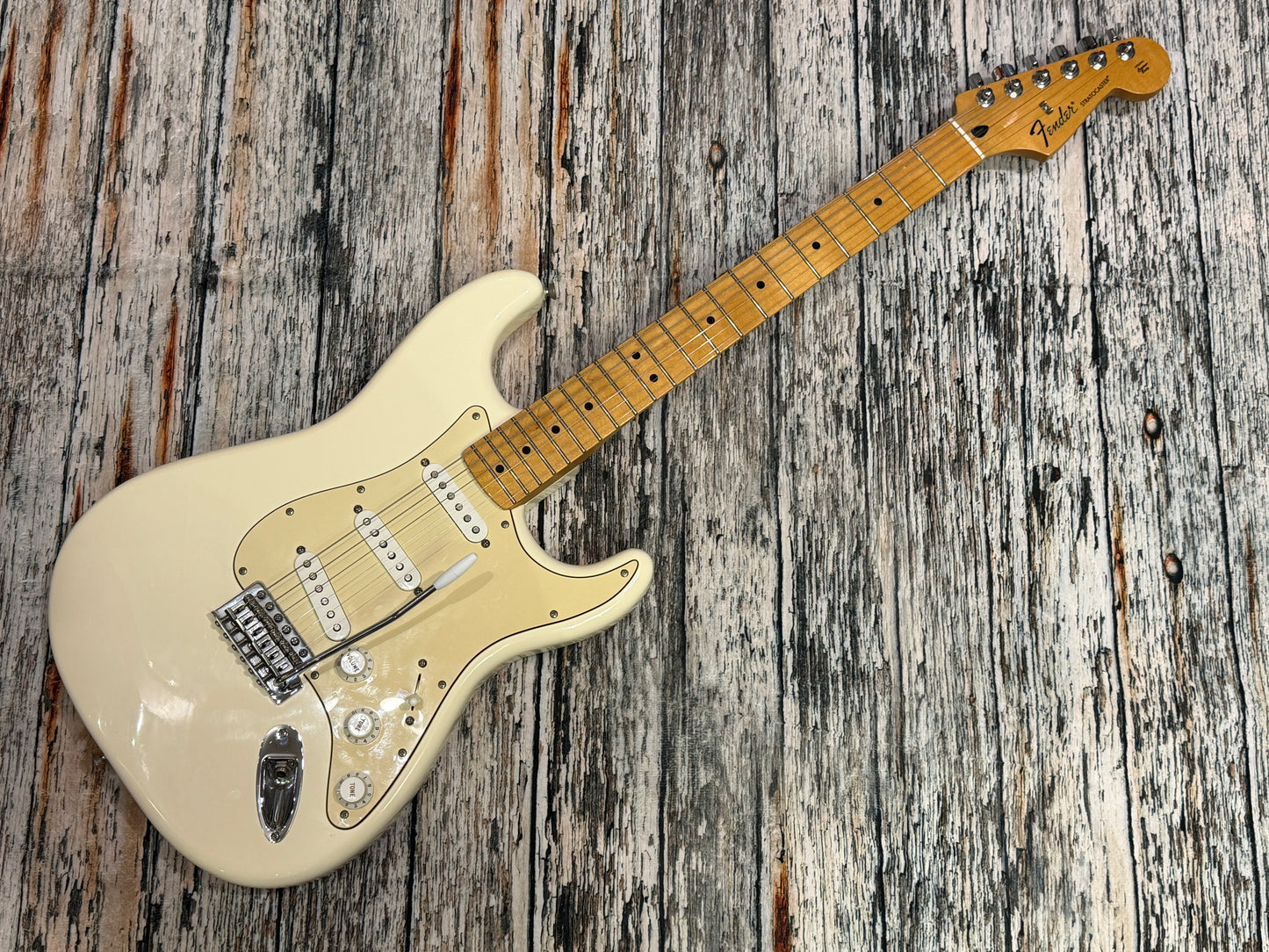 Fender Mexican Standard Stratocaster 2013