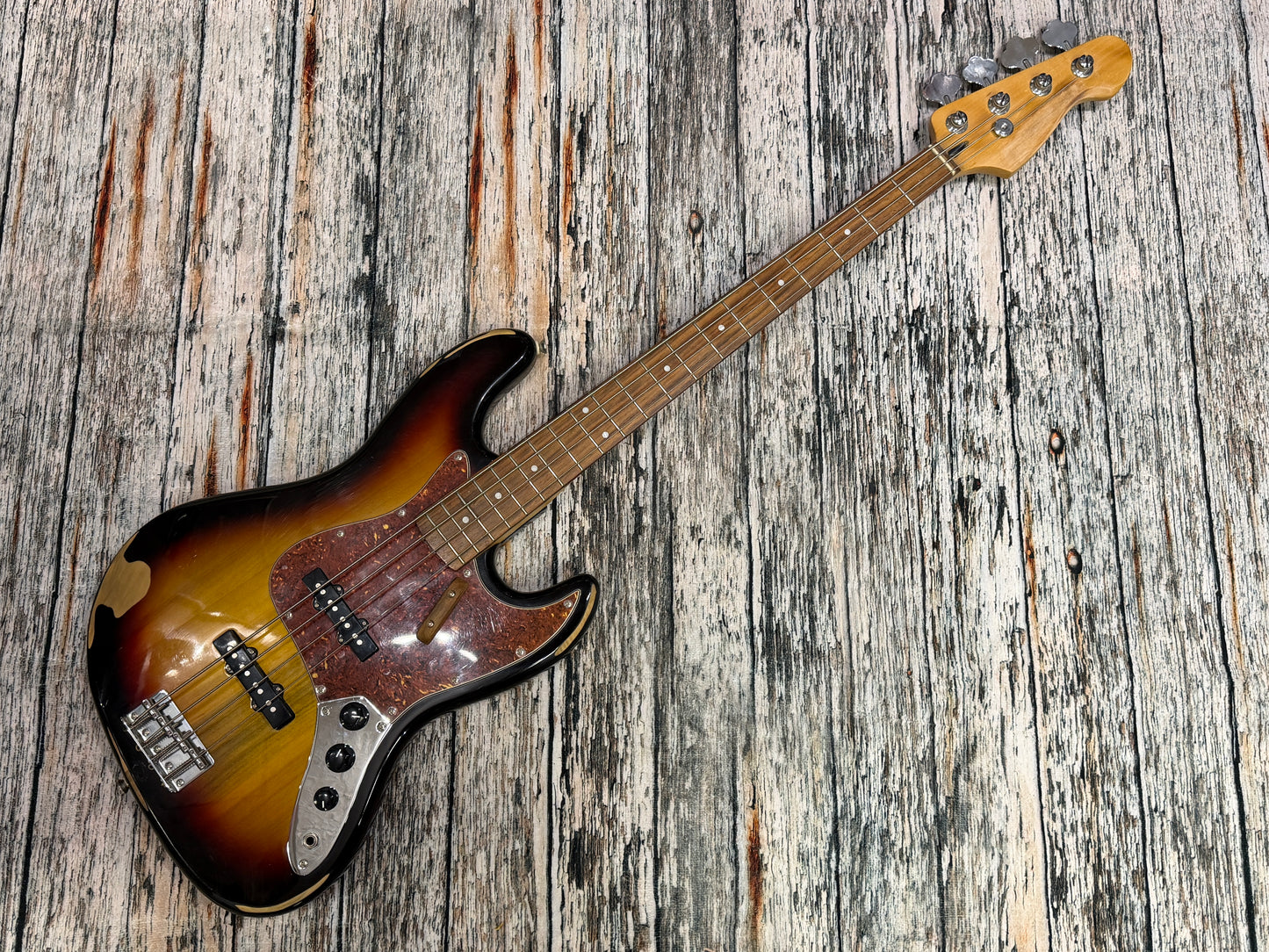 Cruiser by Crafter Relic'd Jazz Bass