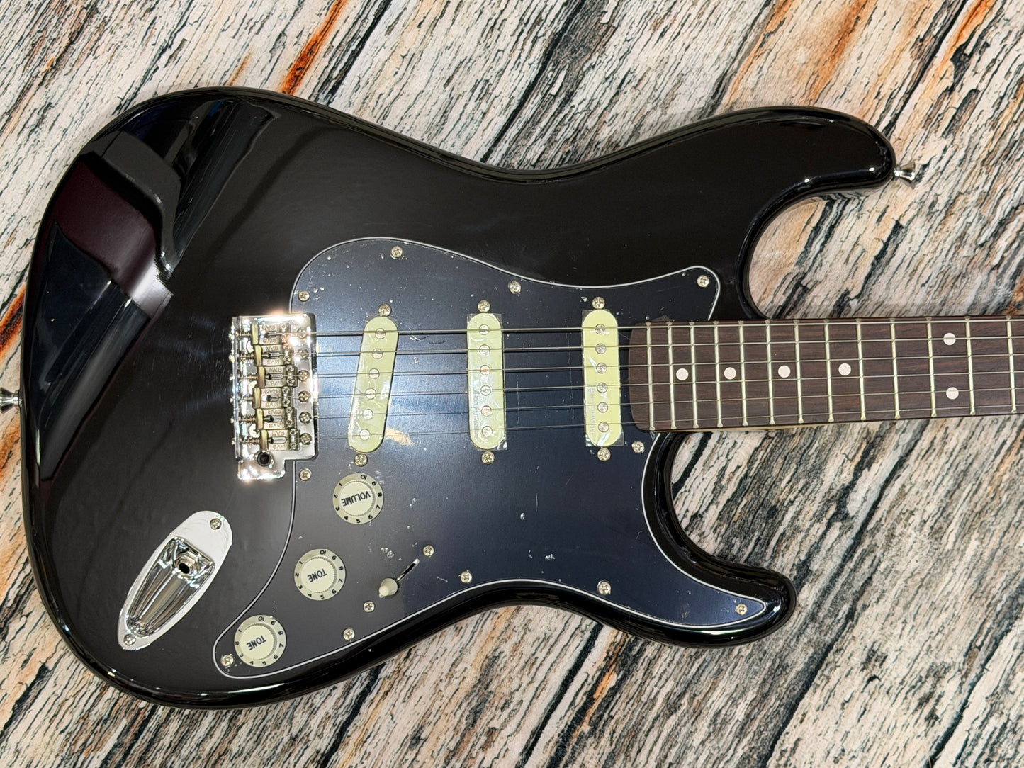 Vintage V60 Coaster S-Style electric guitar BLACK - STARTER PACK