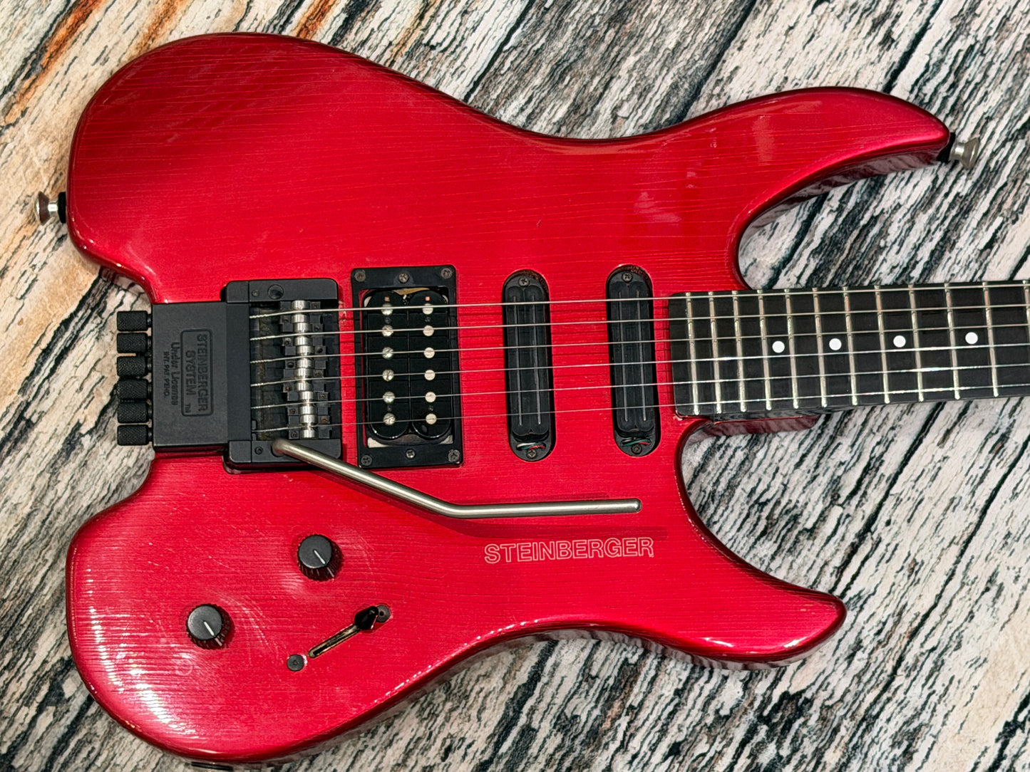 Steinberger USA Newburgh original. Headless GR-4R Candy Apple Red - RARE beast!