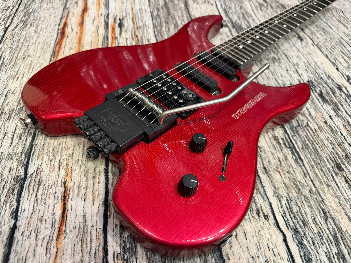 Steinberger USA Newburgh original. Headless GR-4R Candy Apple Red - RARE beast!