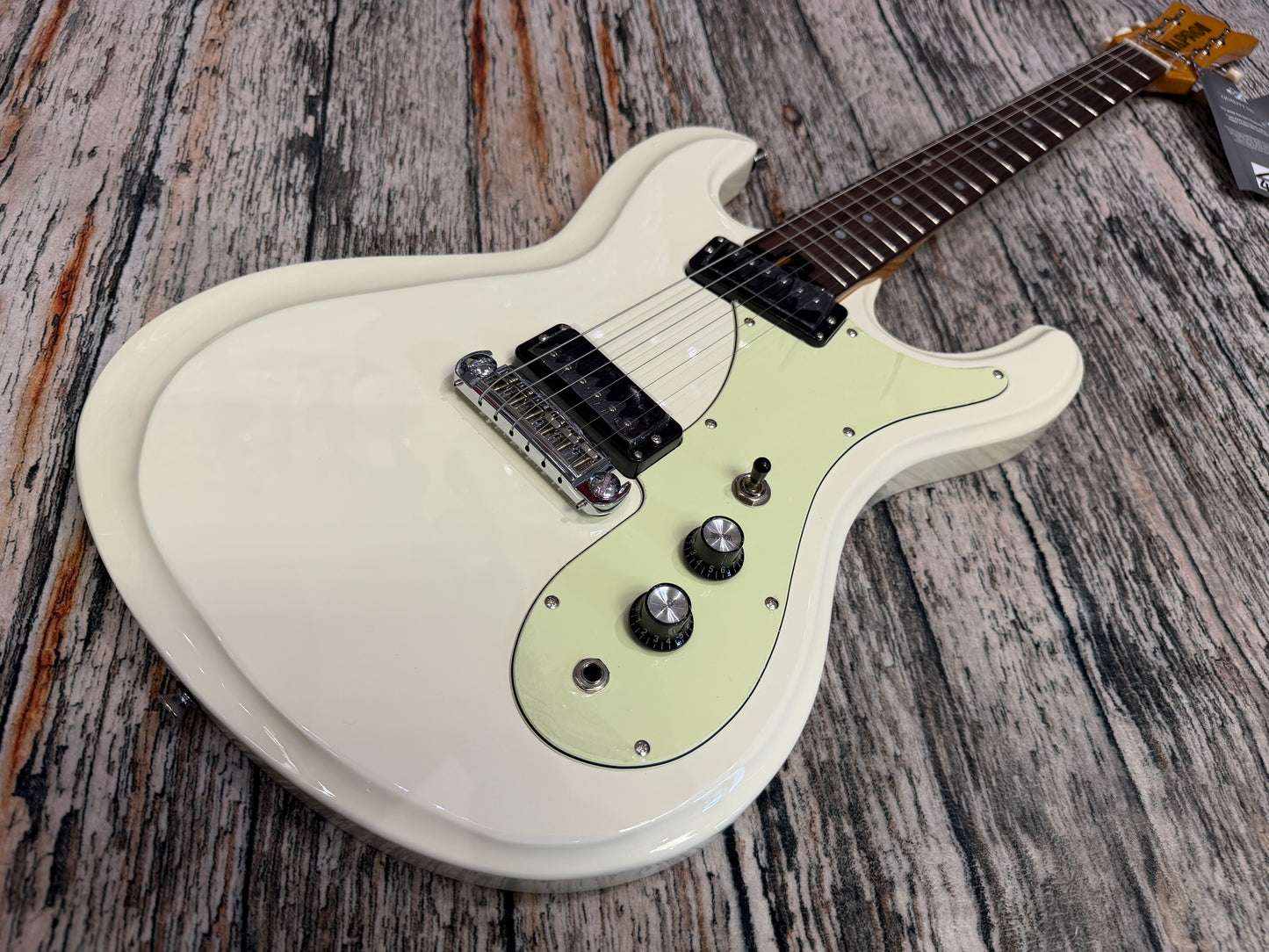 Aria DM-206 Vintage White