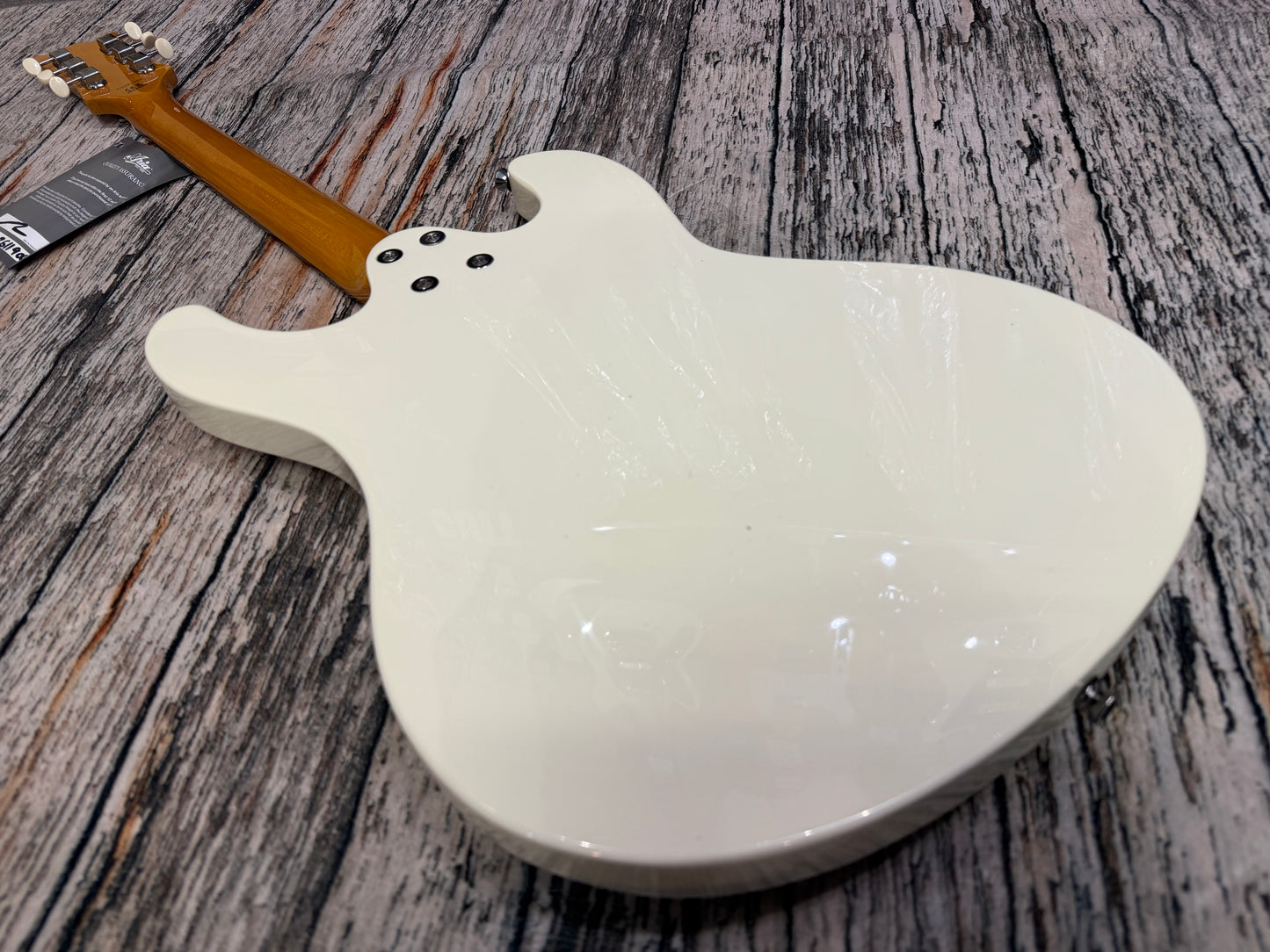 Aria DM-206 Vintage White