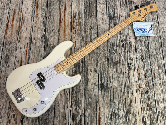 Aria STB P.Bass style Maple neck  - White