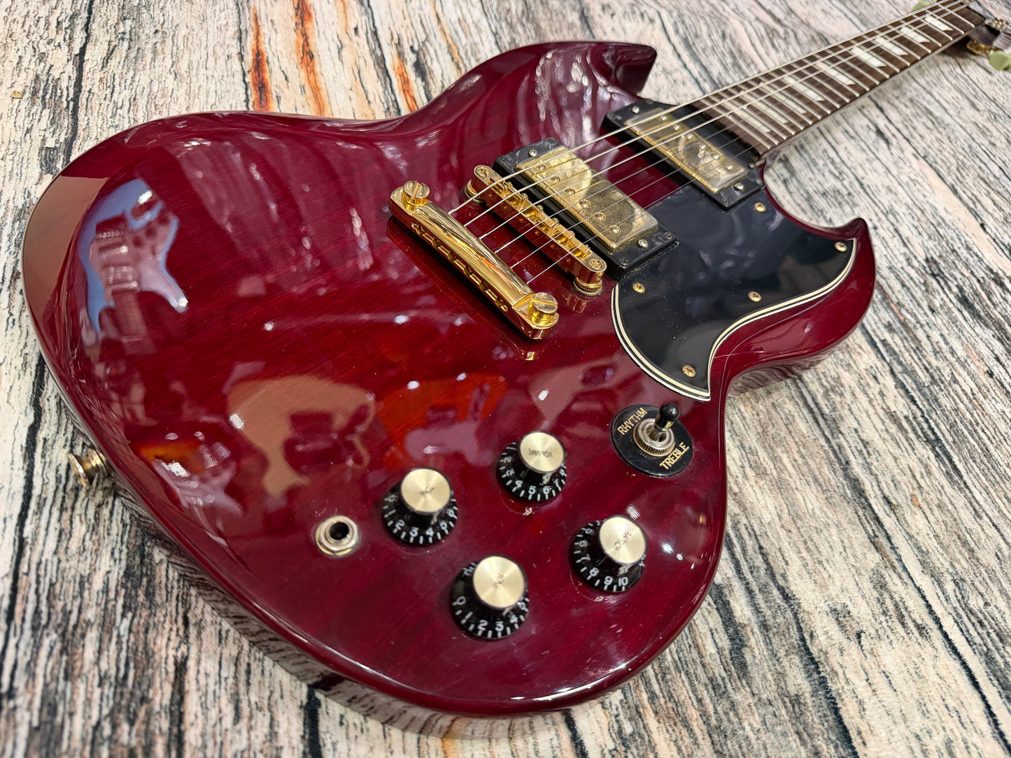 Vintage VS6 VG - Trans Cherry