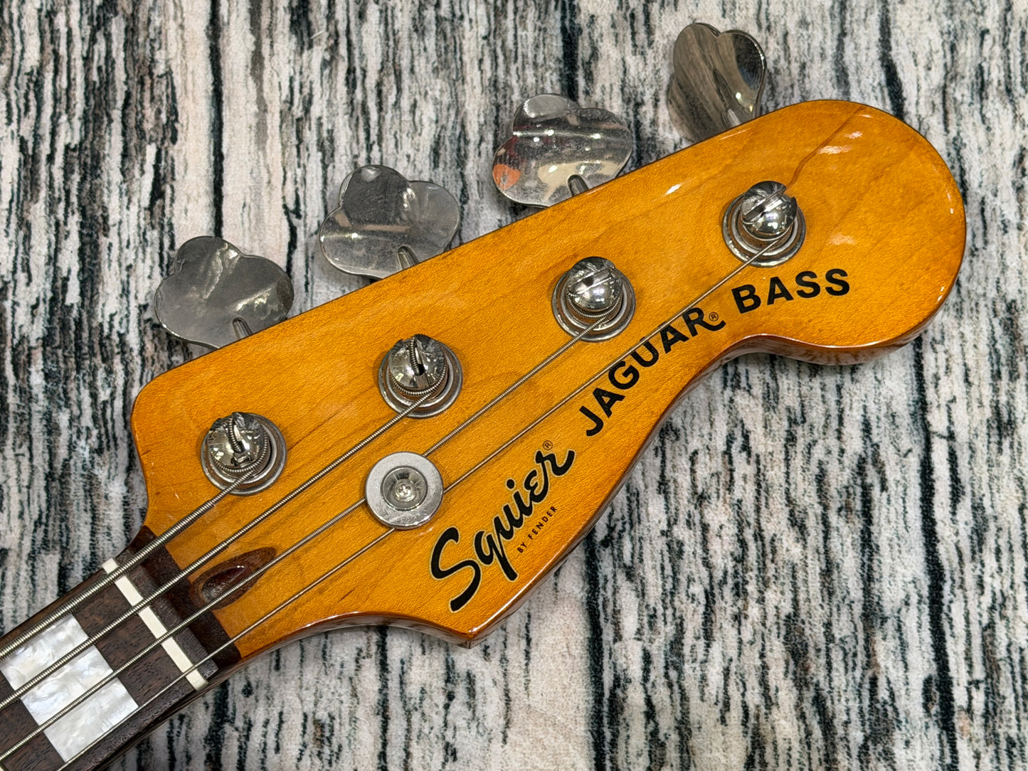 Squier Classic Vibe 70s Jaguar Bass
