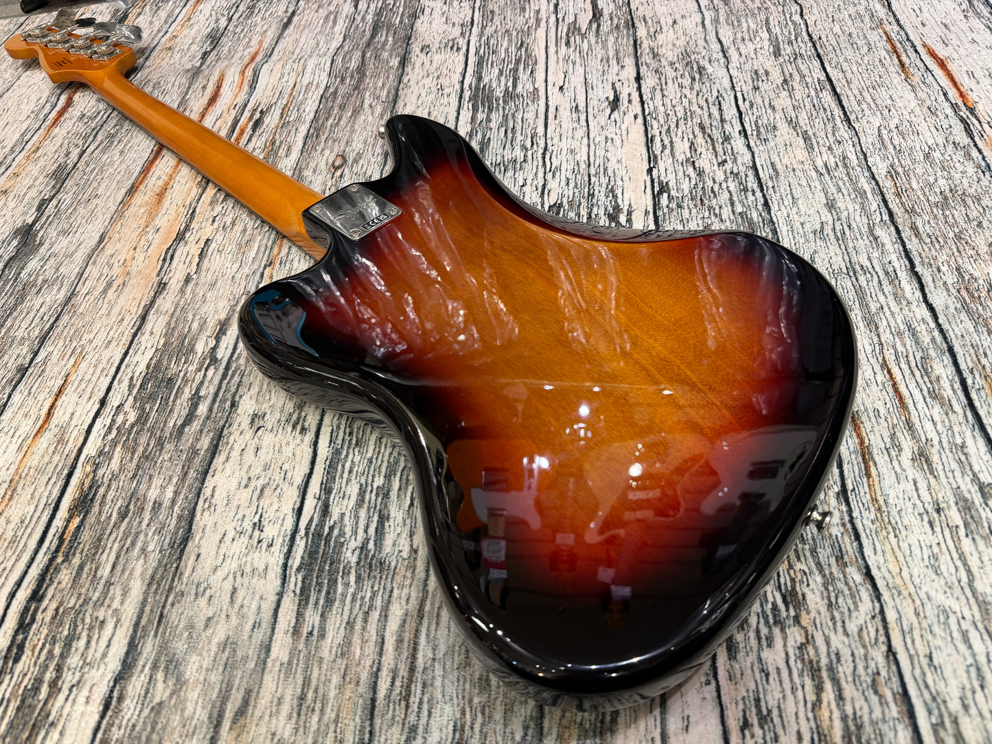 Squier Classic Vibe 70s Jaguar Bass