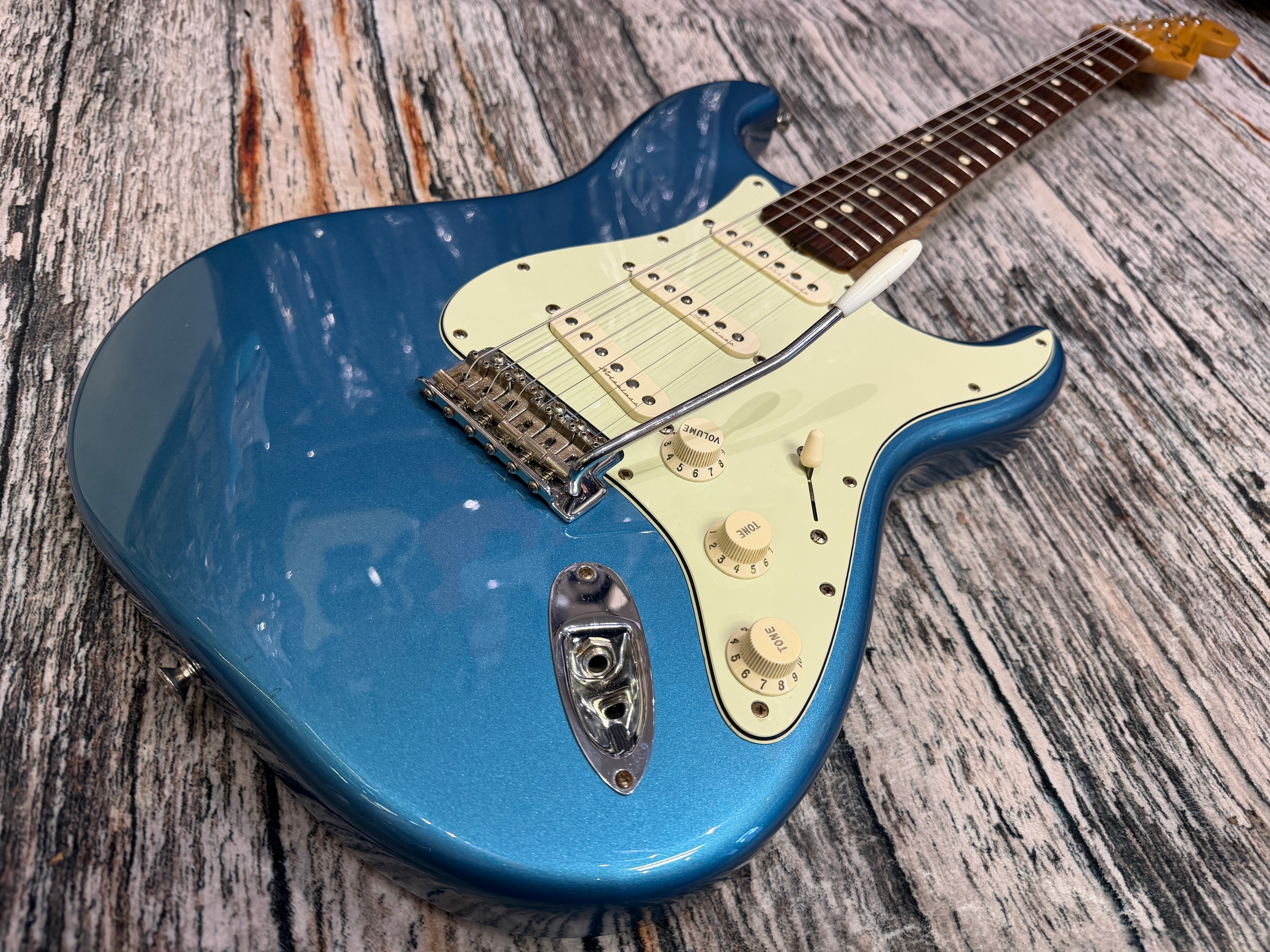 Fender Classic 60's Stratocaster 2015 - Mexico – Badlands Guitars