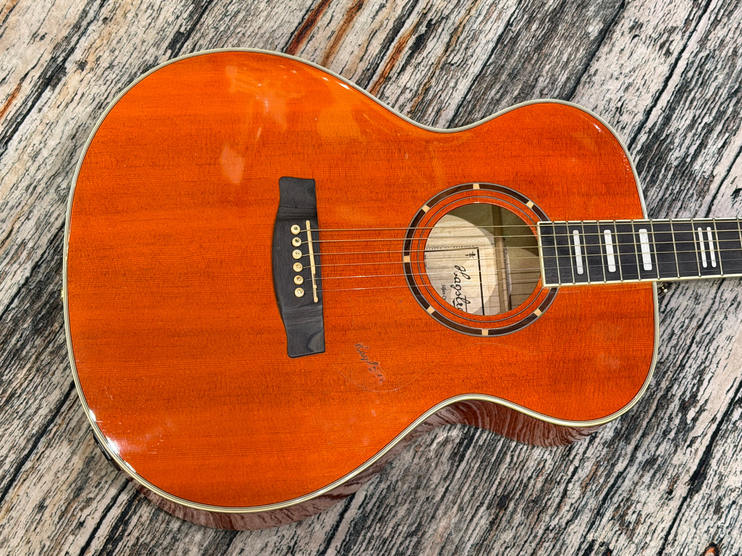 Hagstrom Siljan Sigra Electro Acoustic - Solid top Amber