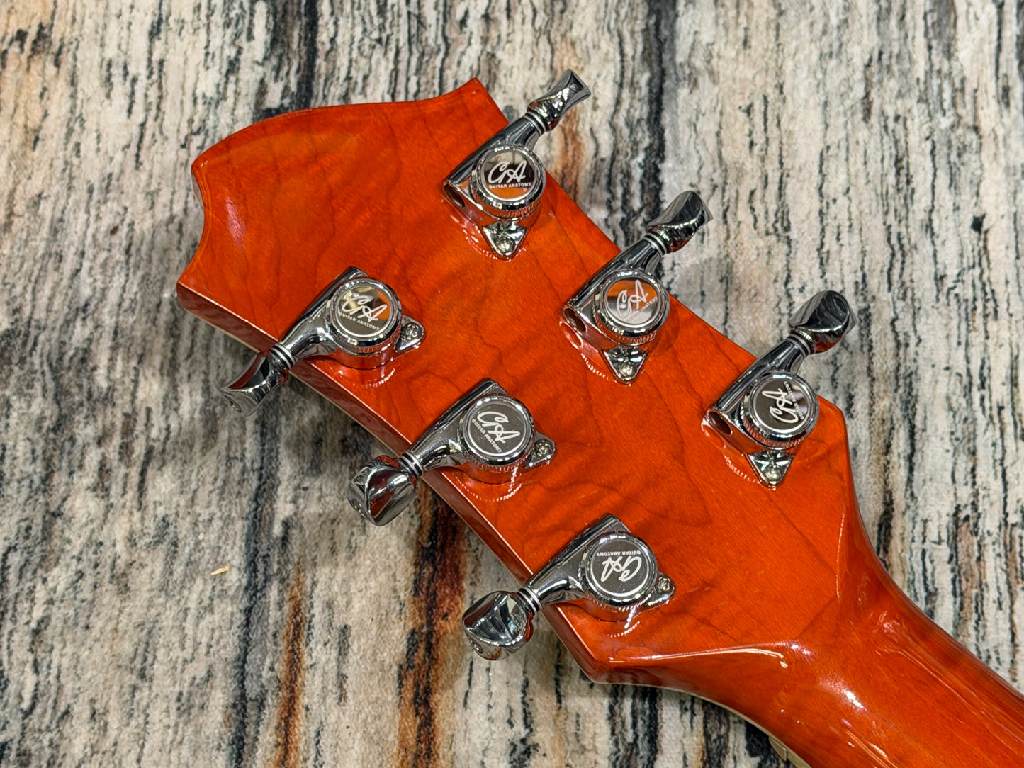 Hagstrom Siljan Sigra Electro Acoustic - Solid top Amber