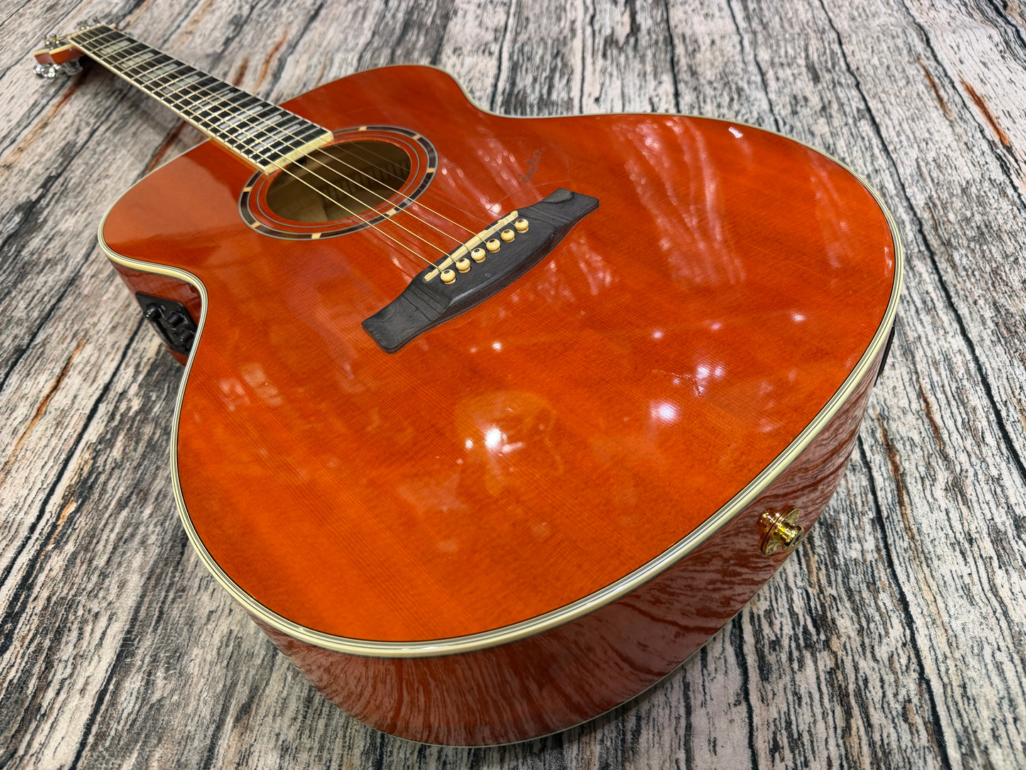 Hagstrom Siljan Sigra Electro Acoustic - Solid top Amber