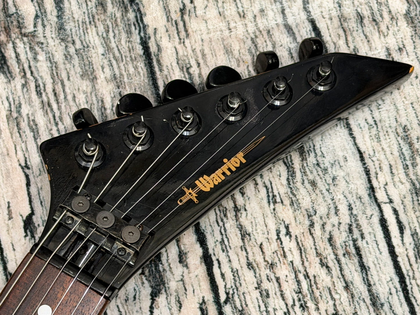 Warrior Randy Rhodes Flying V - Khaler