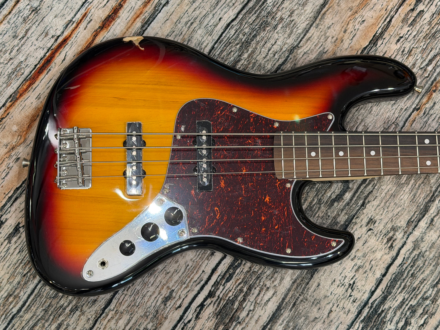 Aria STB "Jazz" Bass style - Relic New - Sunburst B-Stock