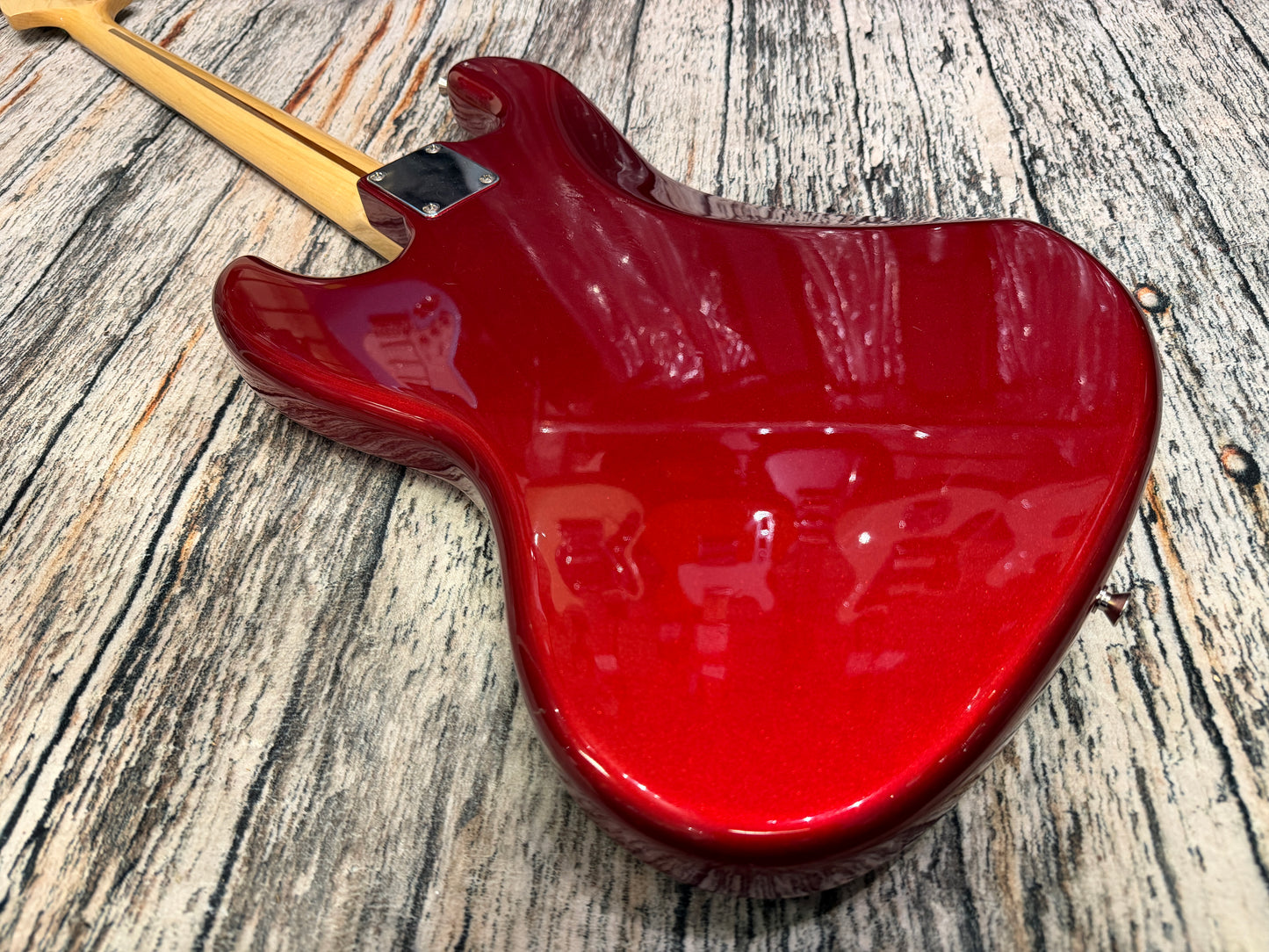 Fender Japan - 60's style Jazz Bass Candy Apple Red, Upgraded