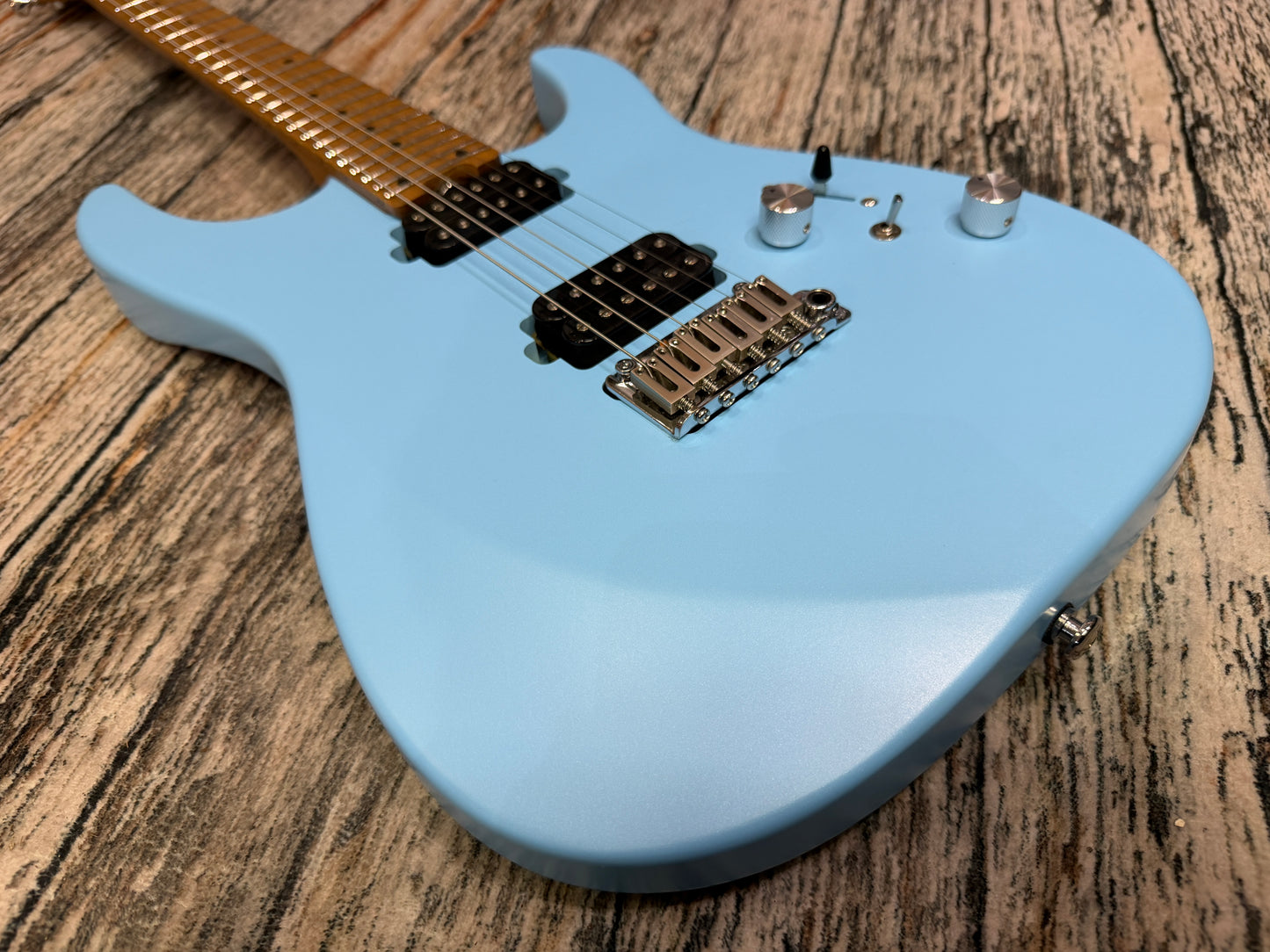 EART EYP-Omni 24 Pearl Blue