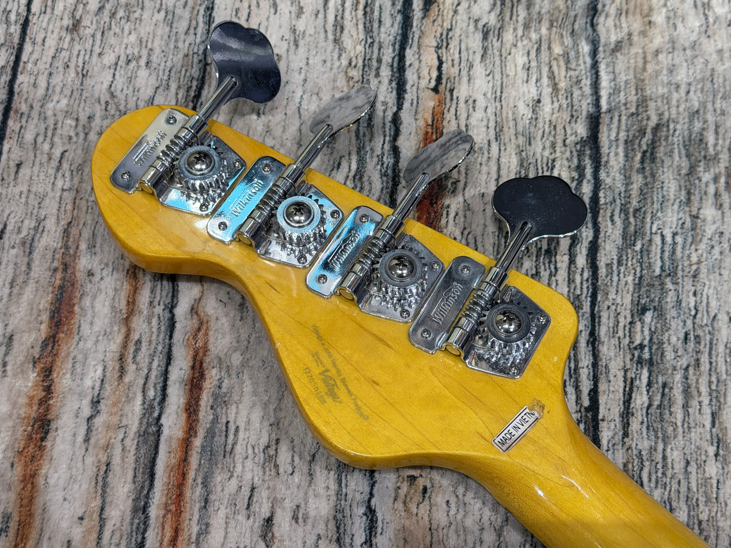 Vintage V4 "P-Bass" style Vintage White Maple neck