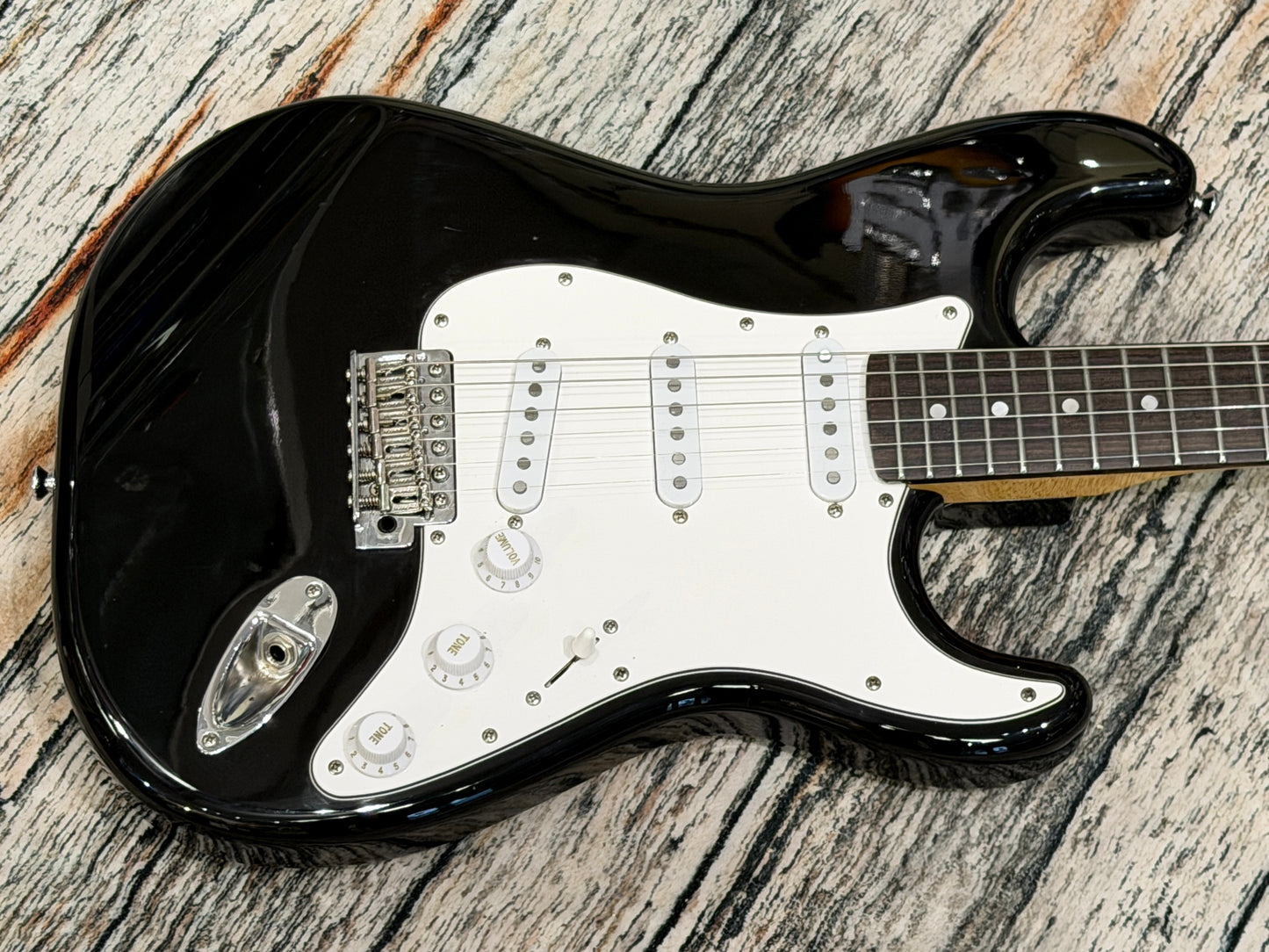 Vintage V6 "Stratocaster" style - Black - Rosewood