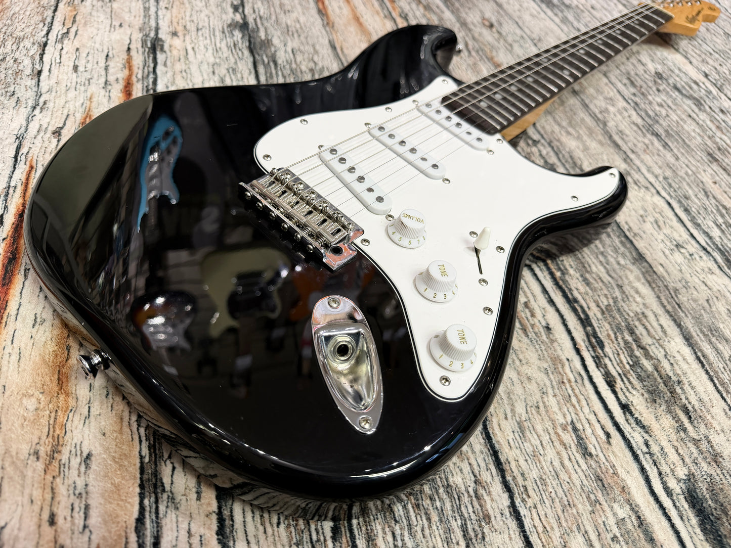Vintage V6 "Stratocaster" style - Black - Rosewood