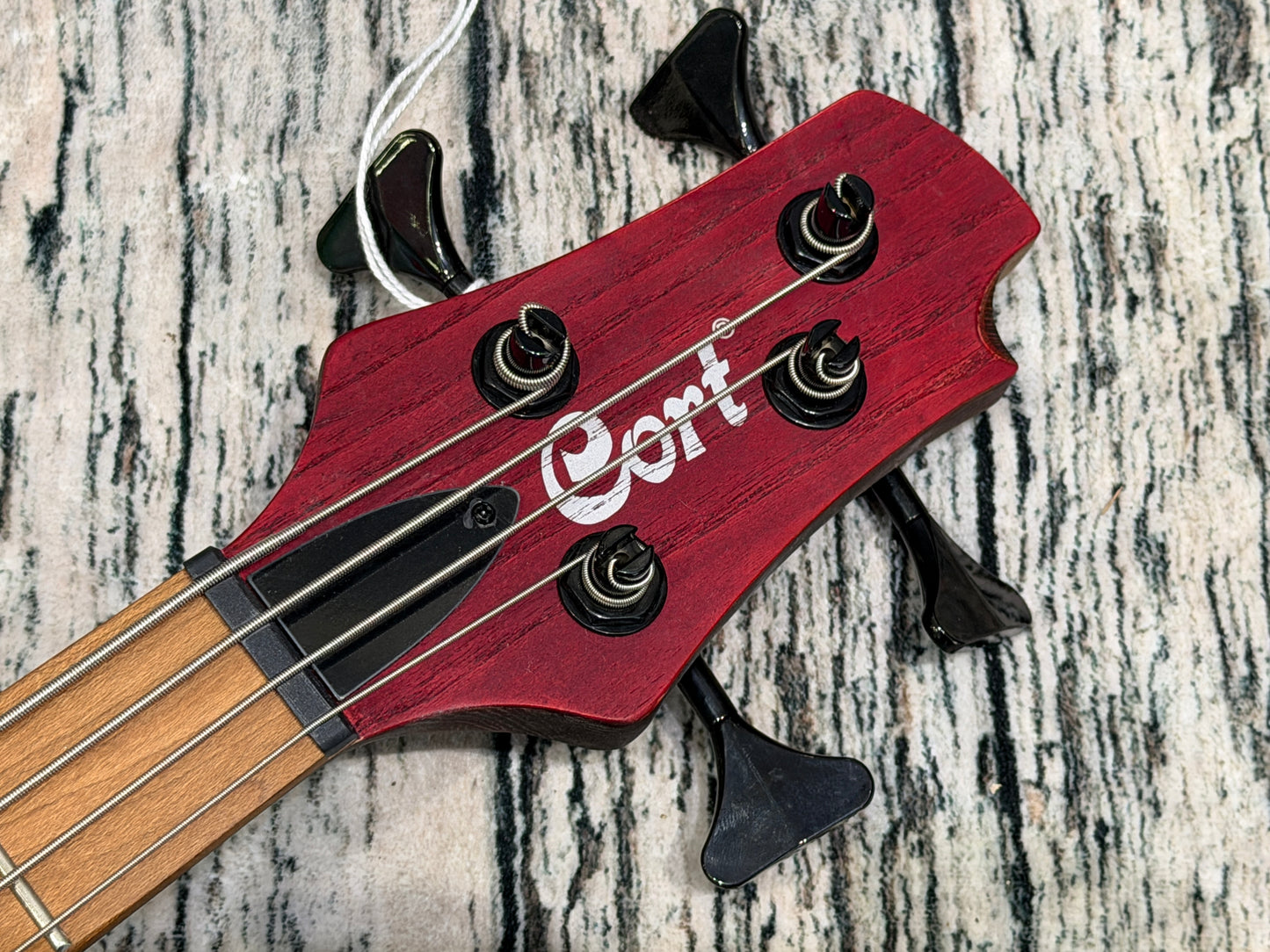 Cort B4 Element Bass Wine red Bartolini loaded!