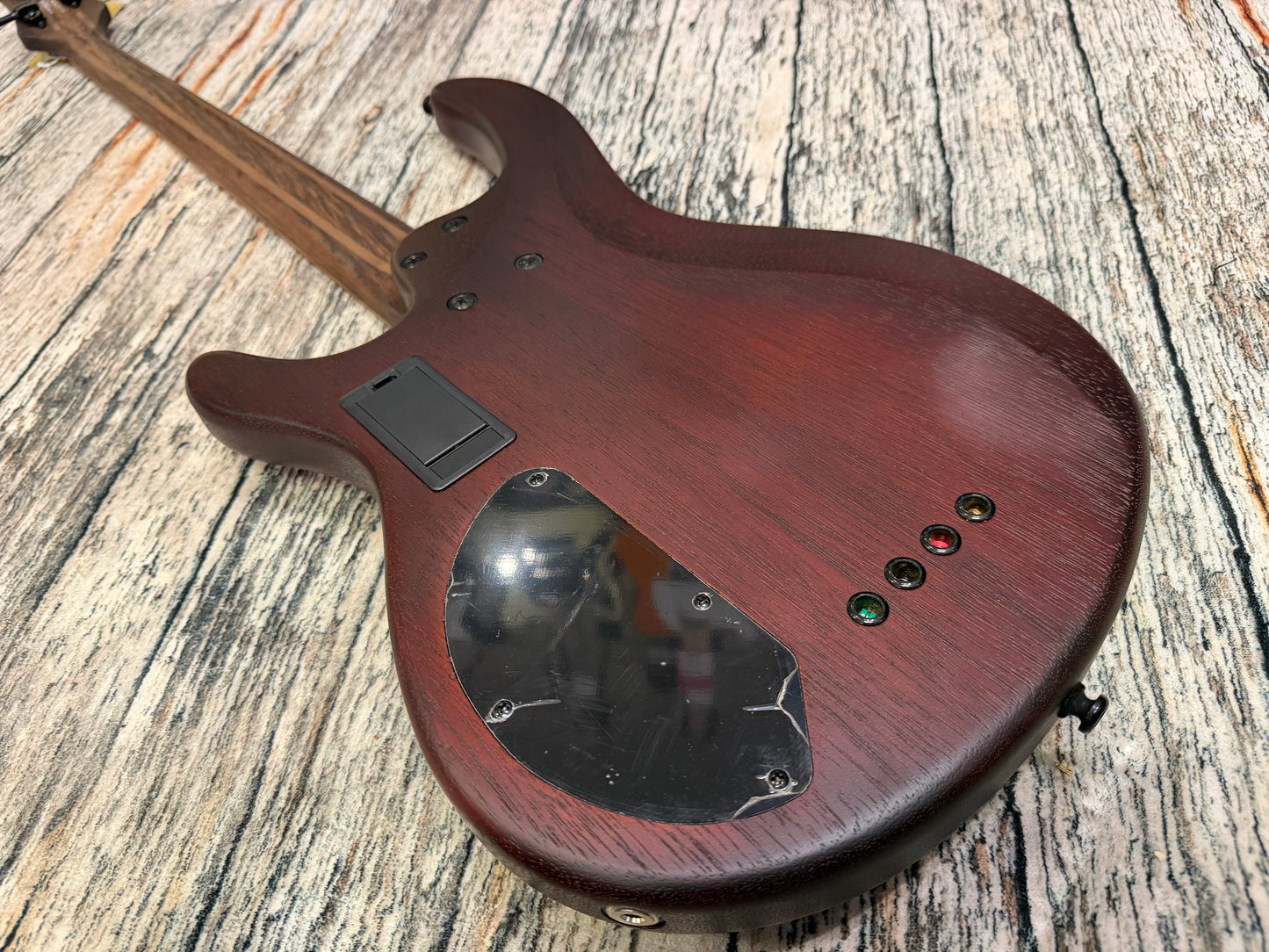 Cort B4 Element Bass Wine red Bartolini loaded!