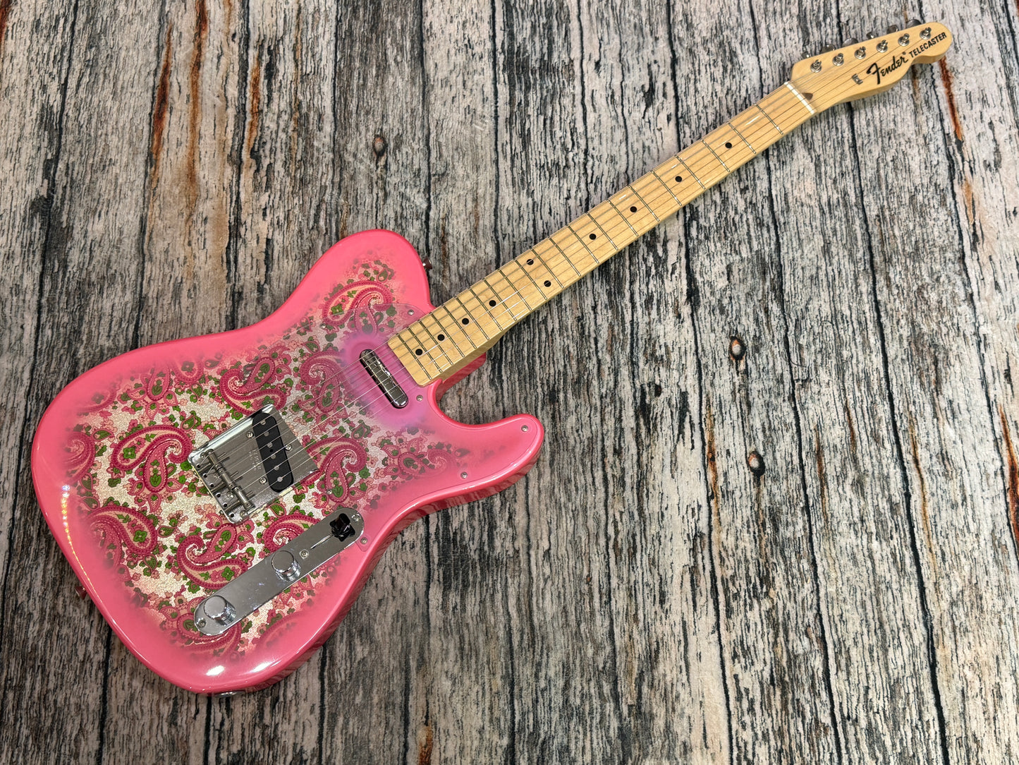 Fender Japan Special run pink paisley Telecaster '68 1999 - 2002