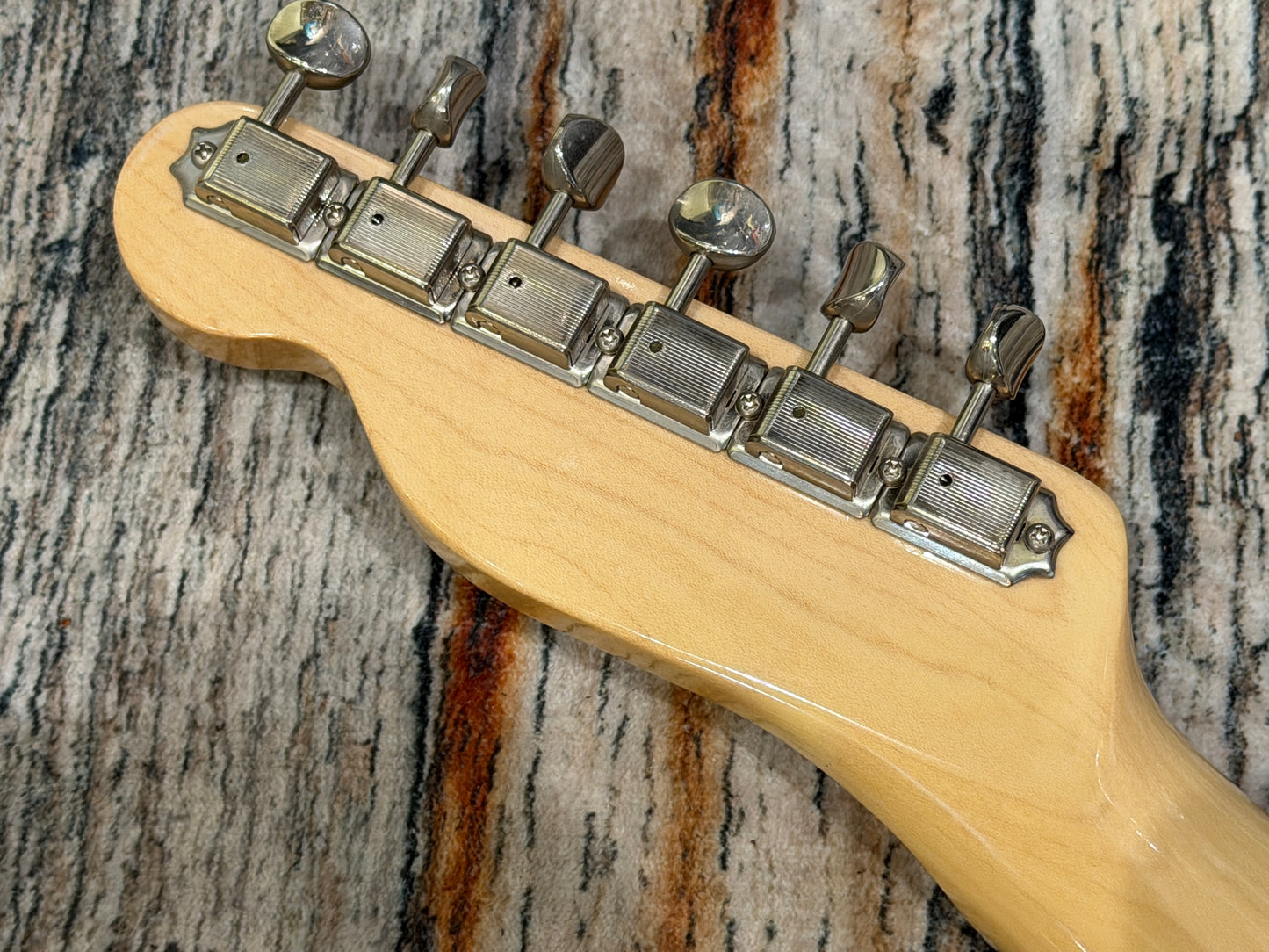 Fender Japan Special run pink paisley Telecaster '68 1999 - 2002