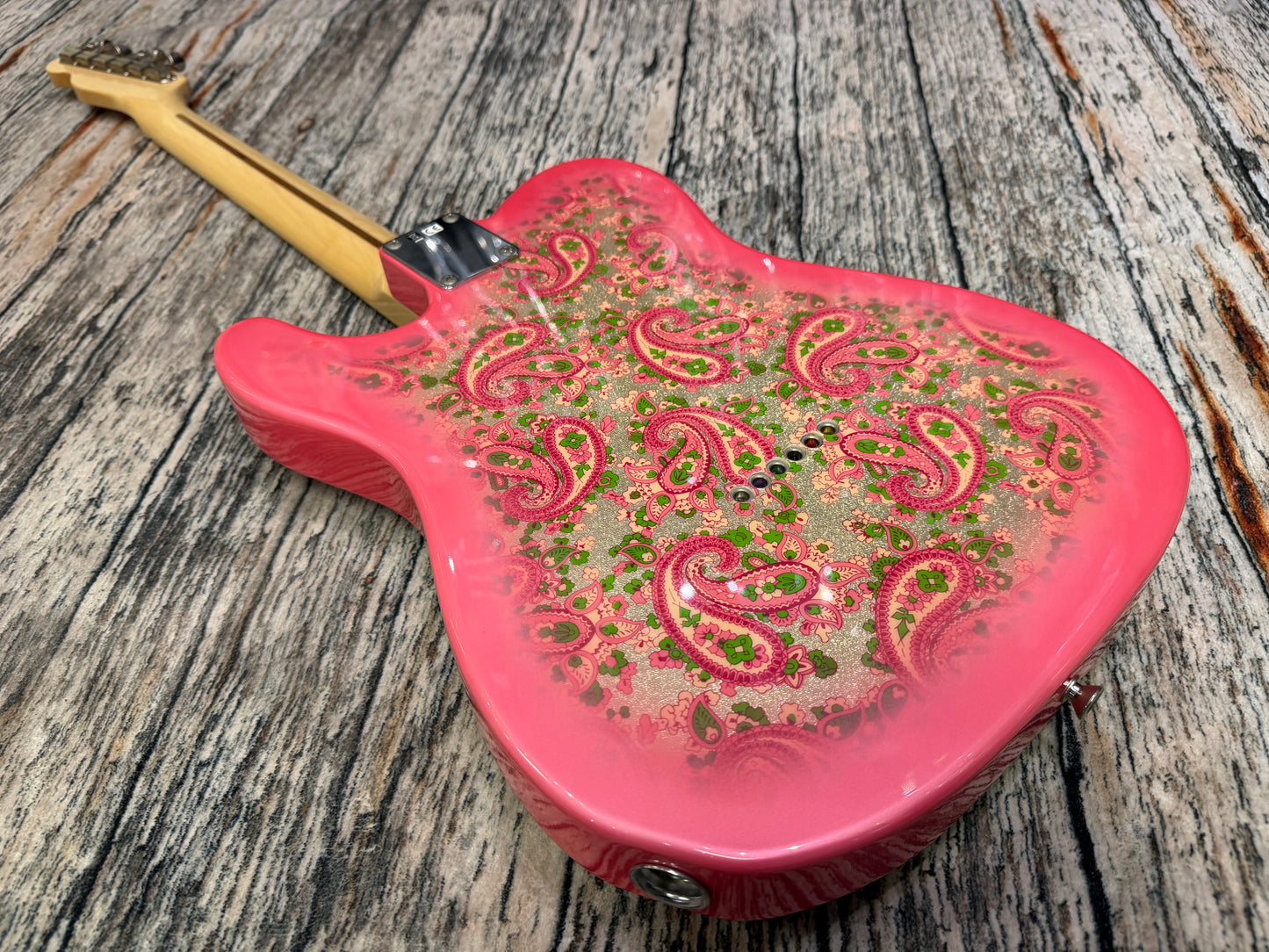 Fender Japan Special run pink paisley Telecaster '68 1999 - 2002