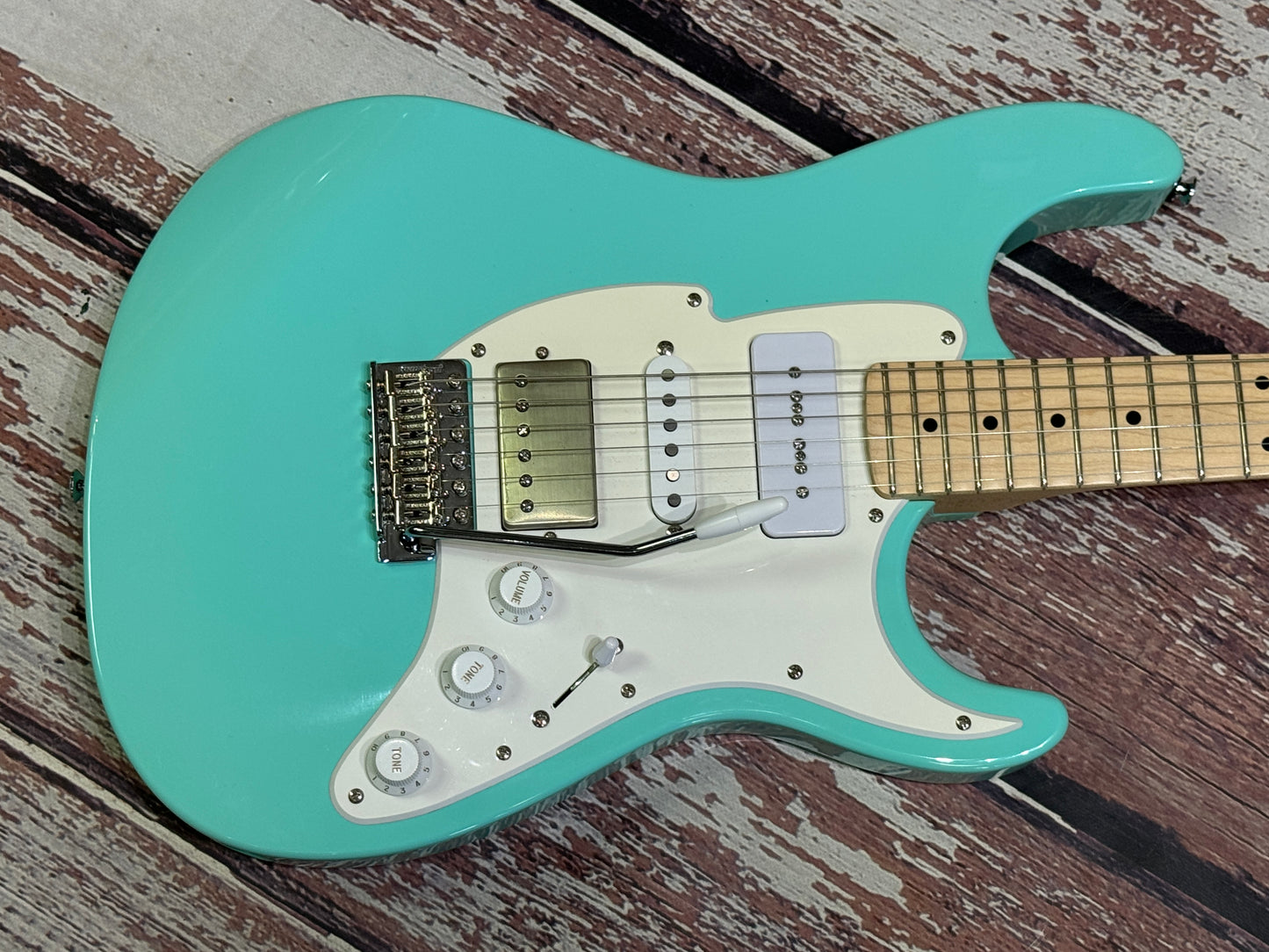 Fret King Corona Custom - Ventura Green